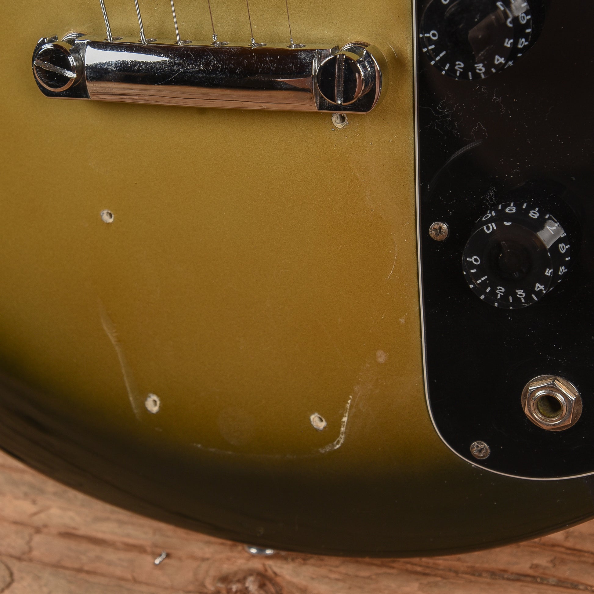 Gibson Sonex 180 Deluxe Silverburst 1982 Electric Guitars / Solid Body