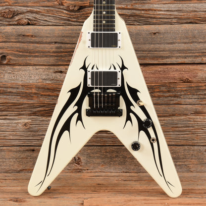 Gibson Tribal Flying V White 2009 Electric Guitars / Solid Body