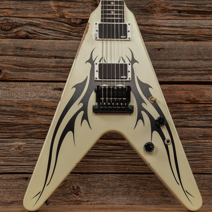 Gibson Tribal Flying V White 2009 Electric Guitars / Solid Body