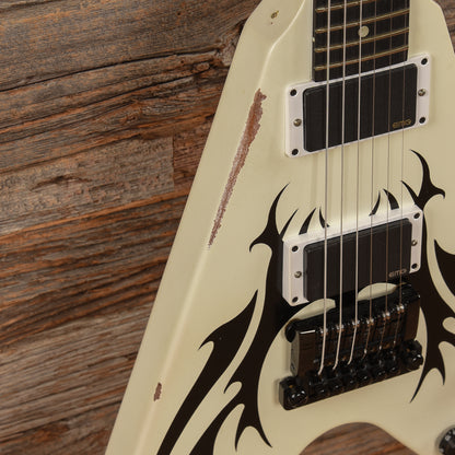 Gibson Tribal Flying V White 2009 Electric Guitars / Solid Body