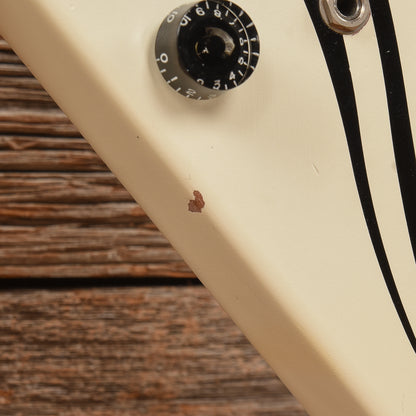 Gibson Tribal Flying V White 2009 Electric Guitars / Solid Body