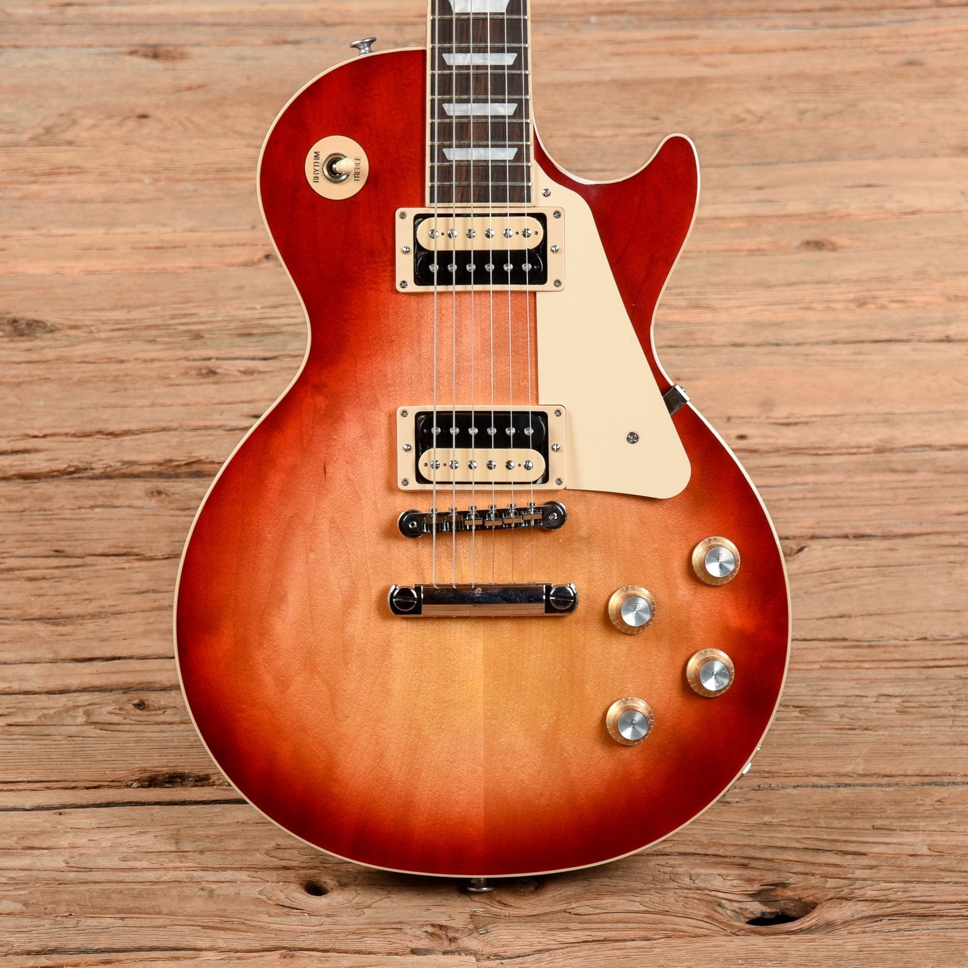 Gibson USA Les Paul Classic Heritage Cherry Sunburst Electric Guitars / Solid Body