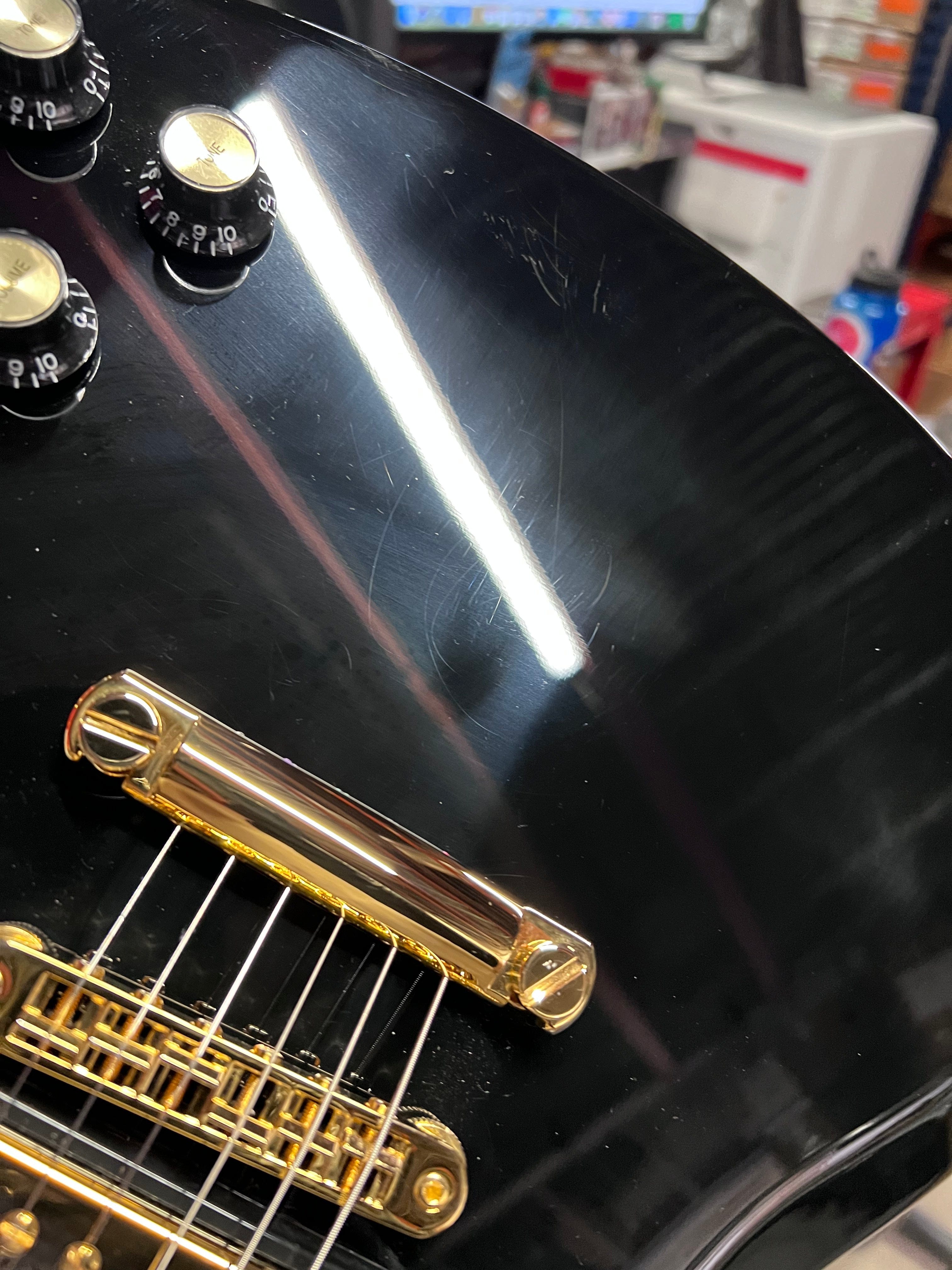 Gibson USA SG Modern Ebony w/Gold Hardware Electric Guitars / Solid Body