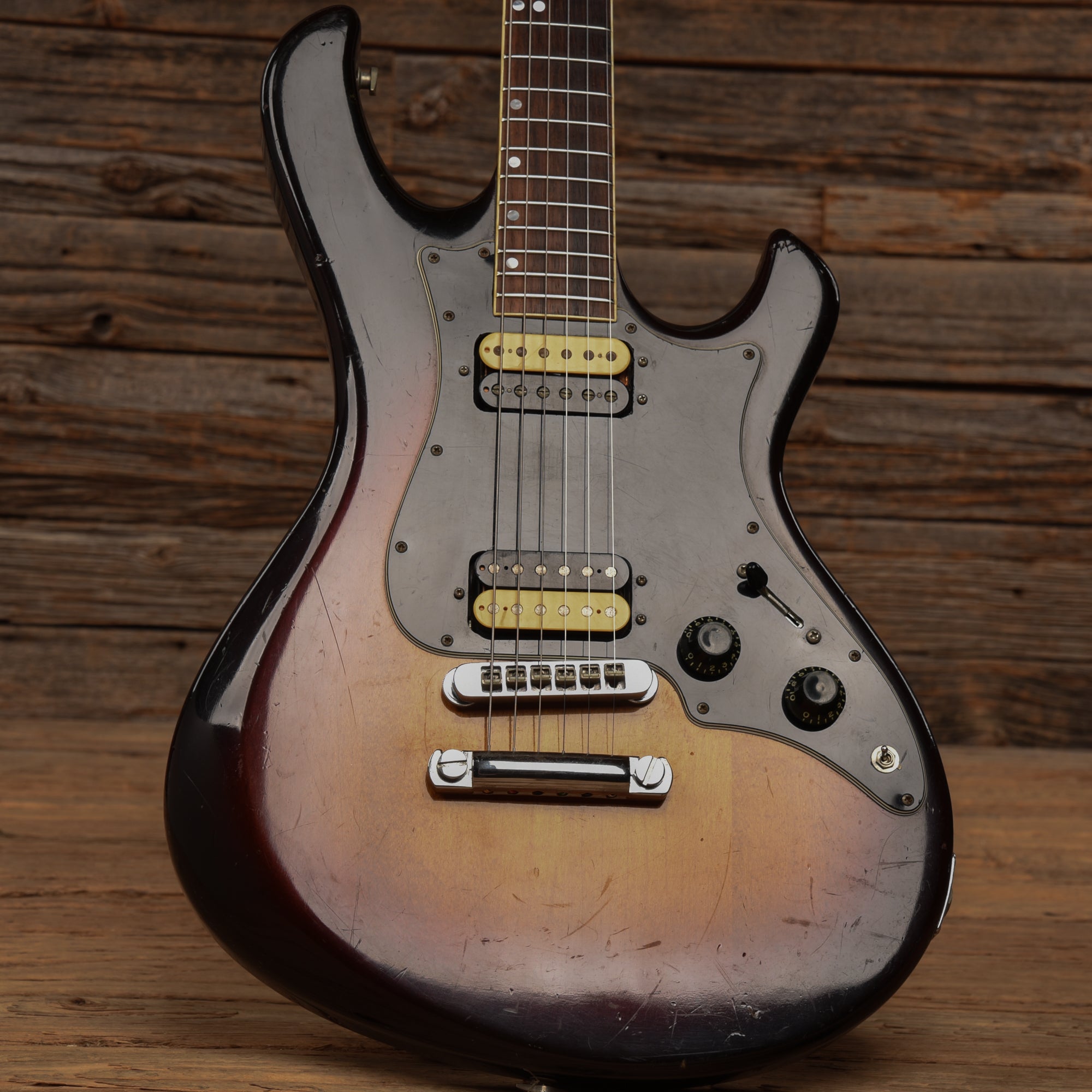 Gibson Victory CM MV-II Prototype Sunburst 1982 Electric Guitars / Solid Body