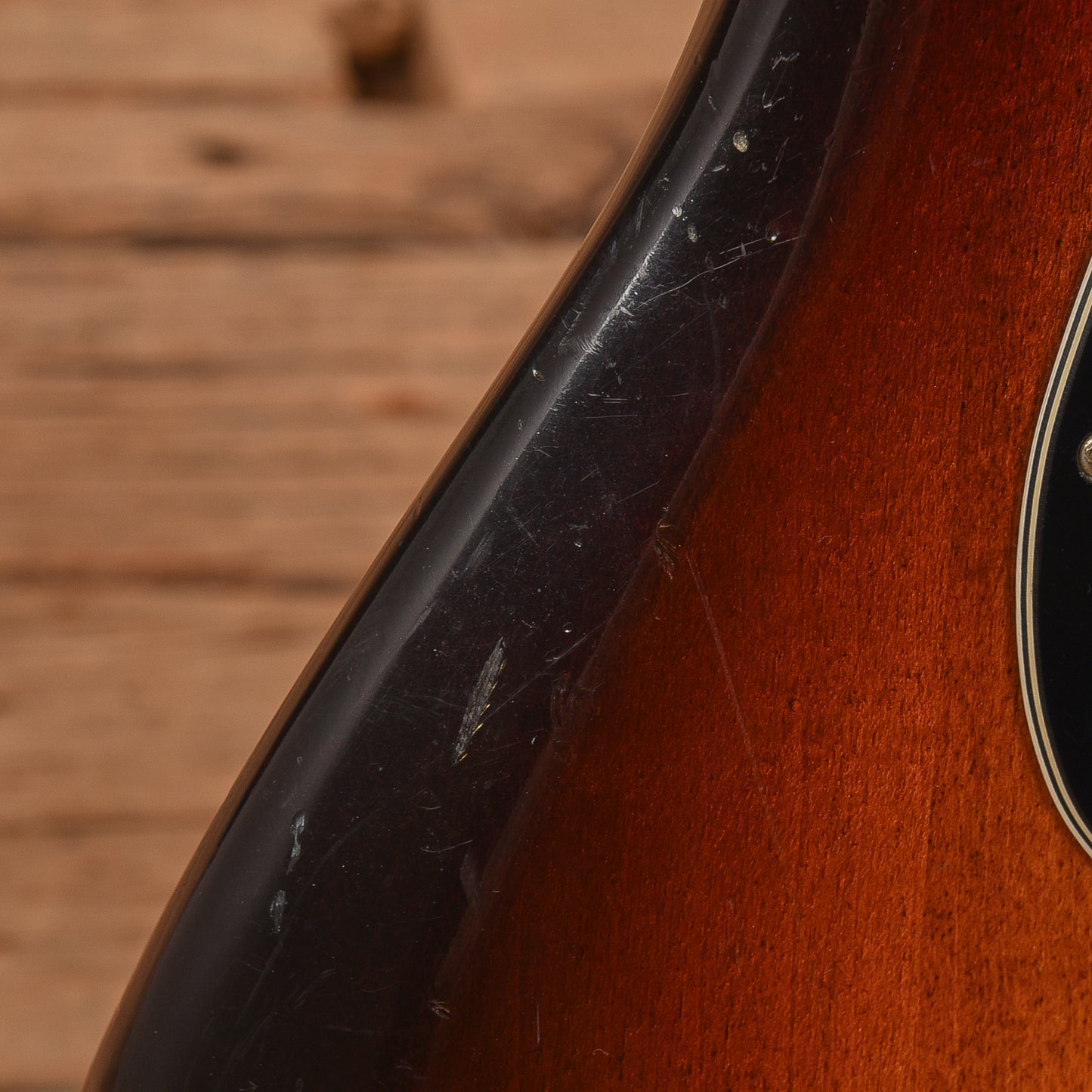 Gibson Victory CM MV-II Prototype Sunburst 1982 Electric Guitars / Solid Body