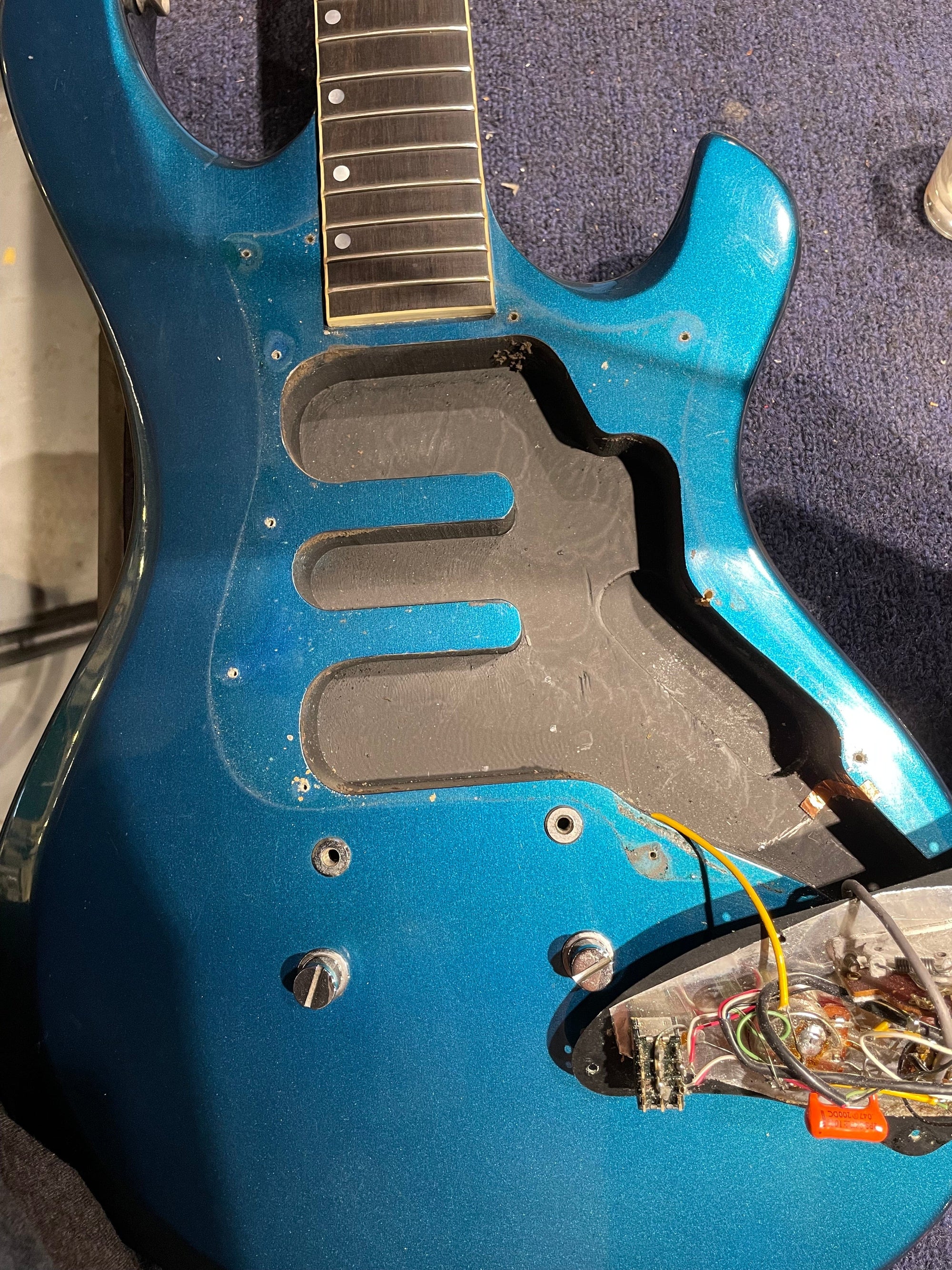 Gibson Victory MVX Twilight Blue 1981 – Chicago Music Exchange