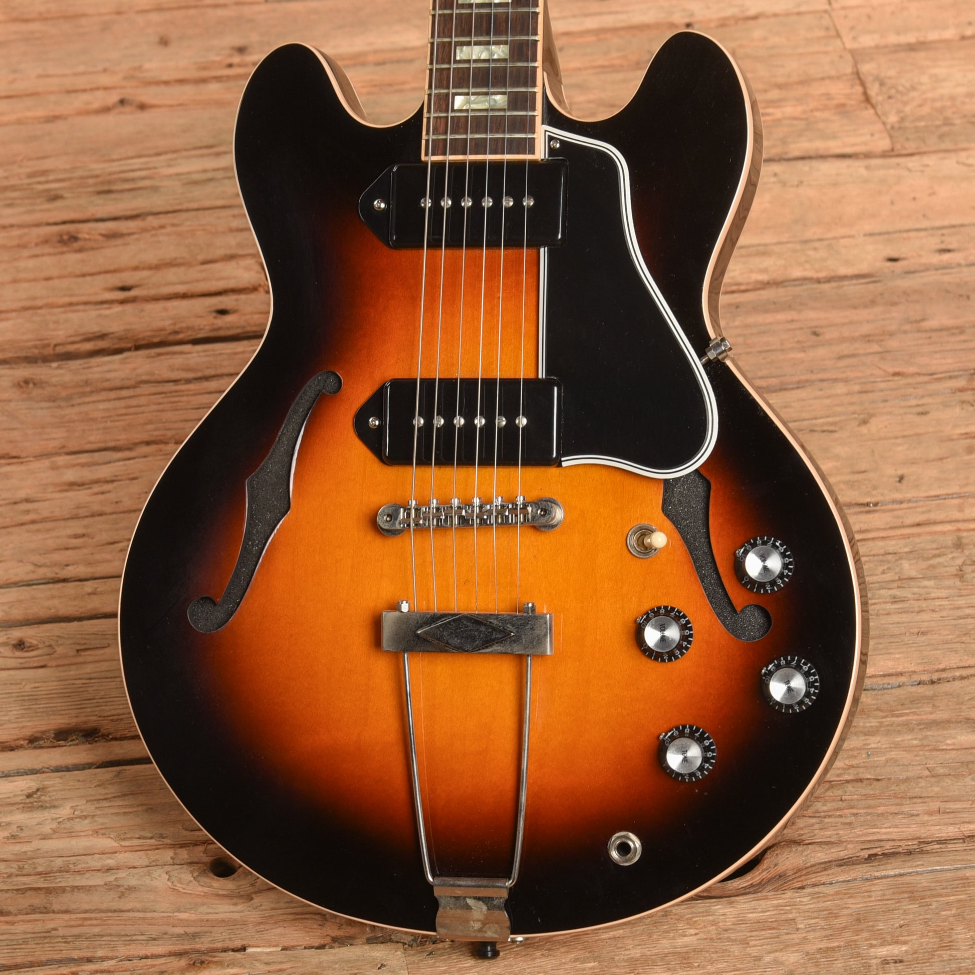 Gibson ES-390 Sunburst 2013