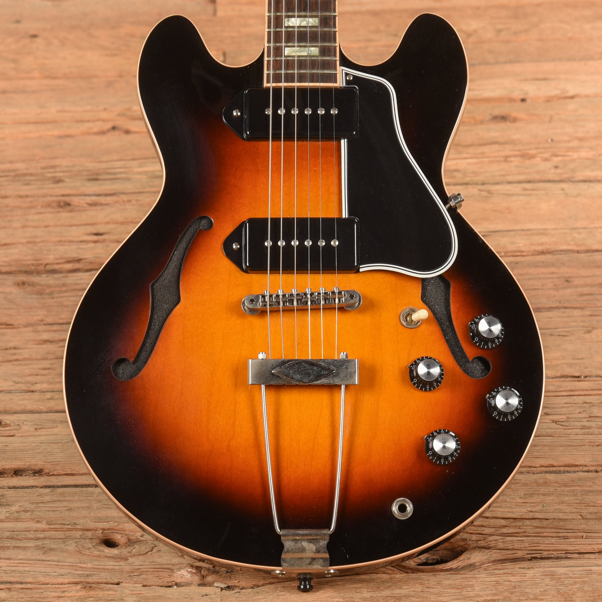 Gibson ES-390 Sunburst 2013