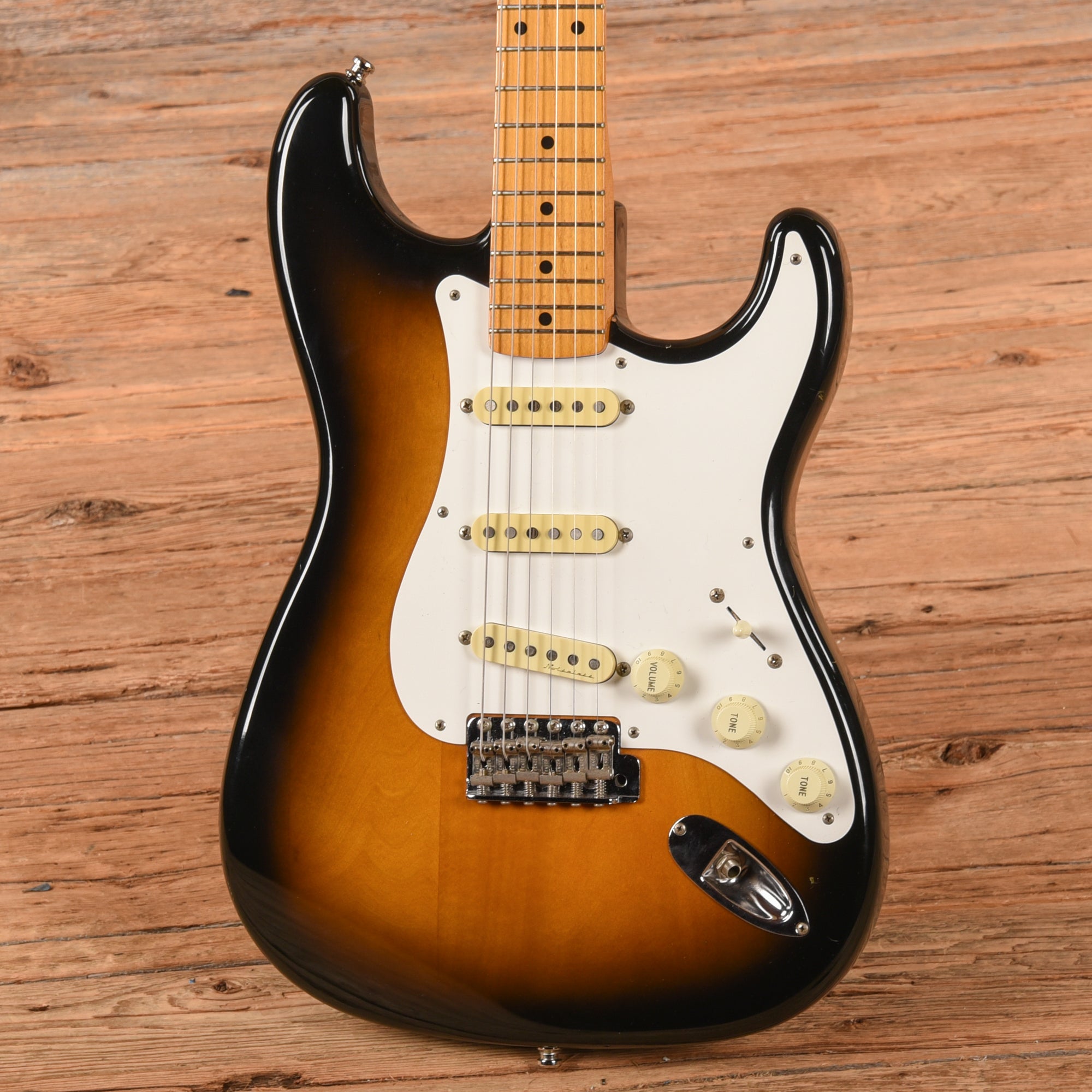 Fender ST-54 Stratocaster Reissue MIJ 2-Color Sunburst