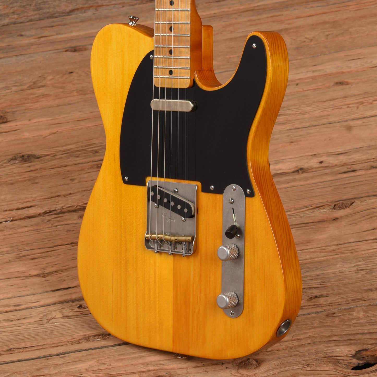 Glendale Guitars The Retro Blackguard Butterscotch Blonde Electric Guitars / Solid Body