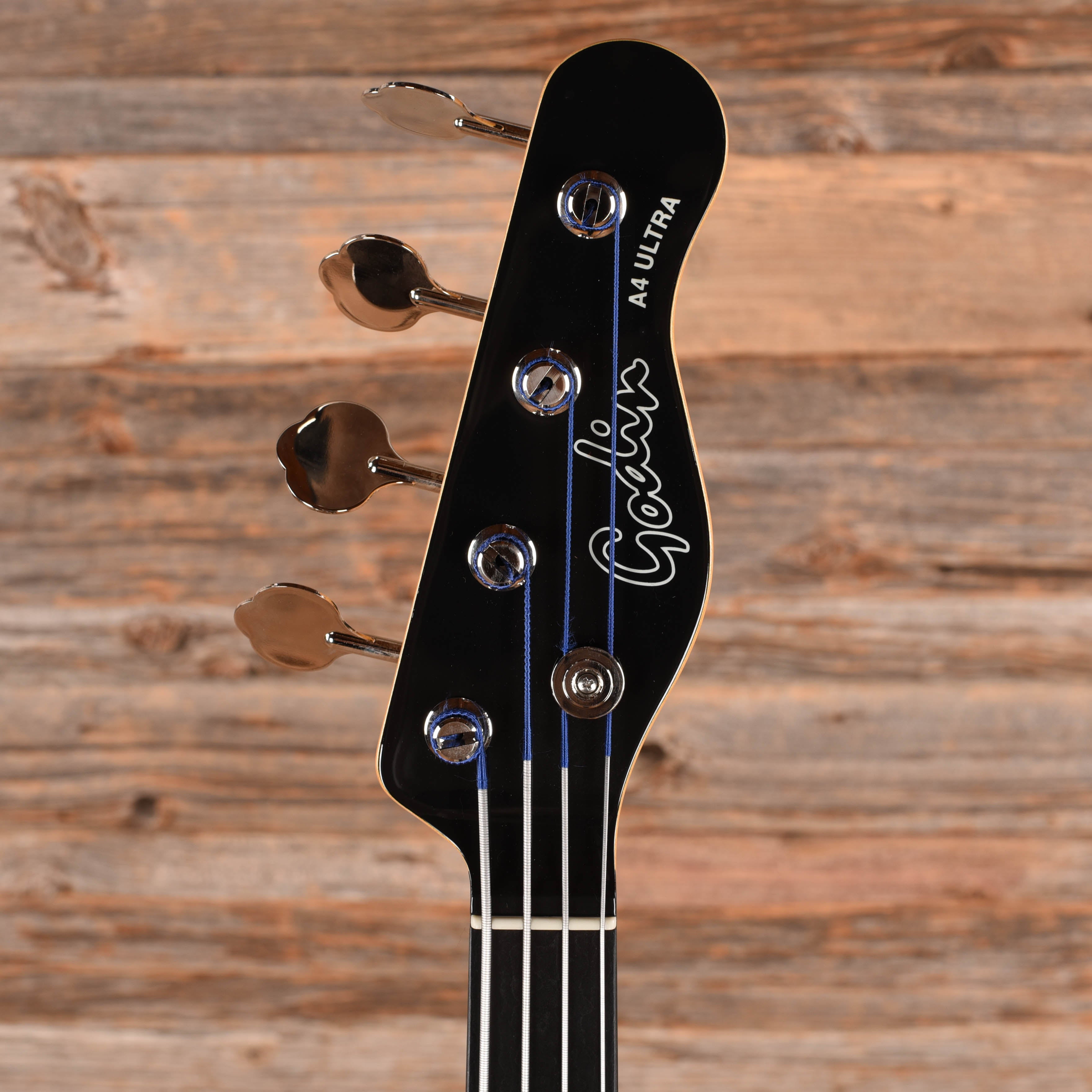 Godin A4 Ultra Fretless Natural Natural – Chicago Music Exchange
