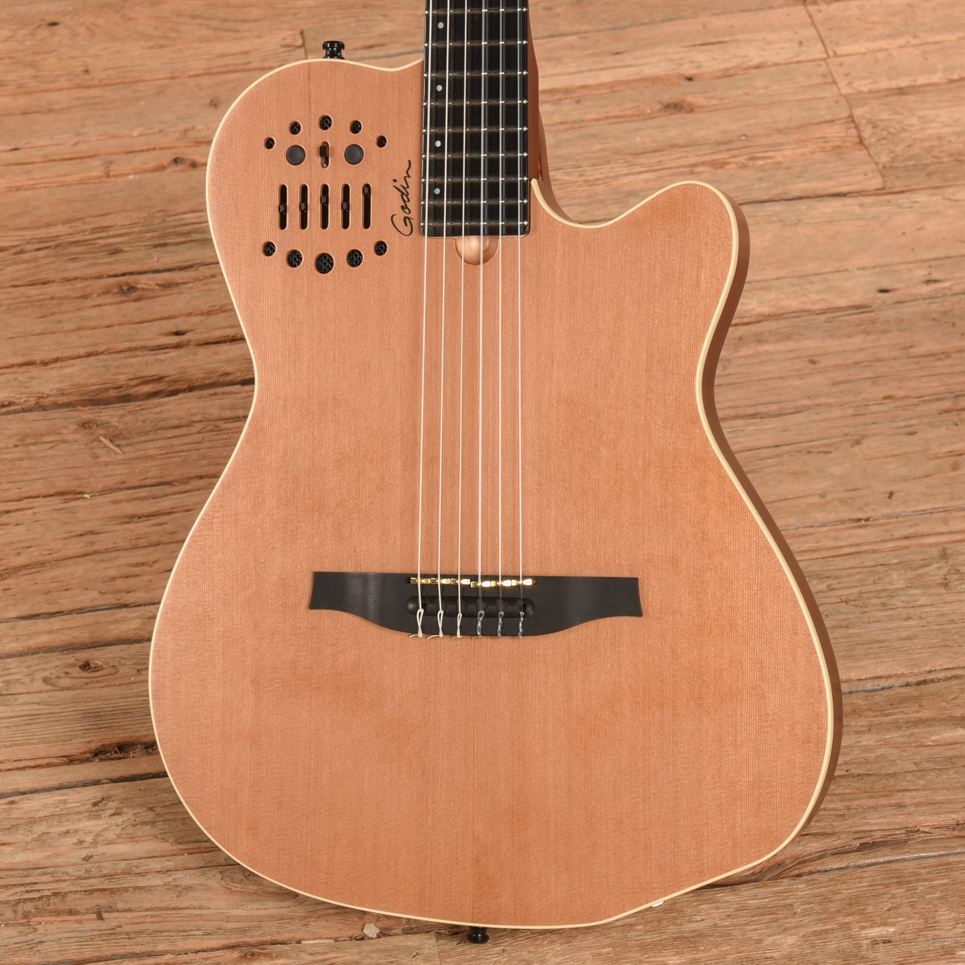 Godin ACS-SA Nylon Cedar Natural Electric Guitars / Solid Body