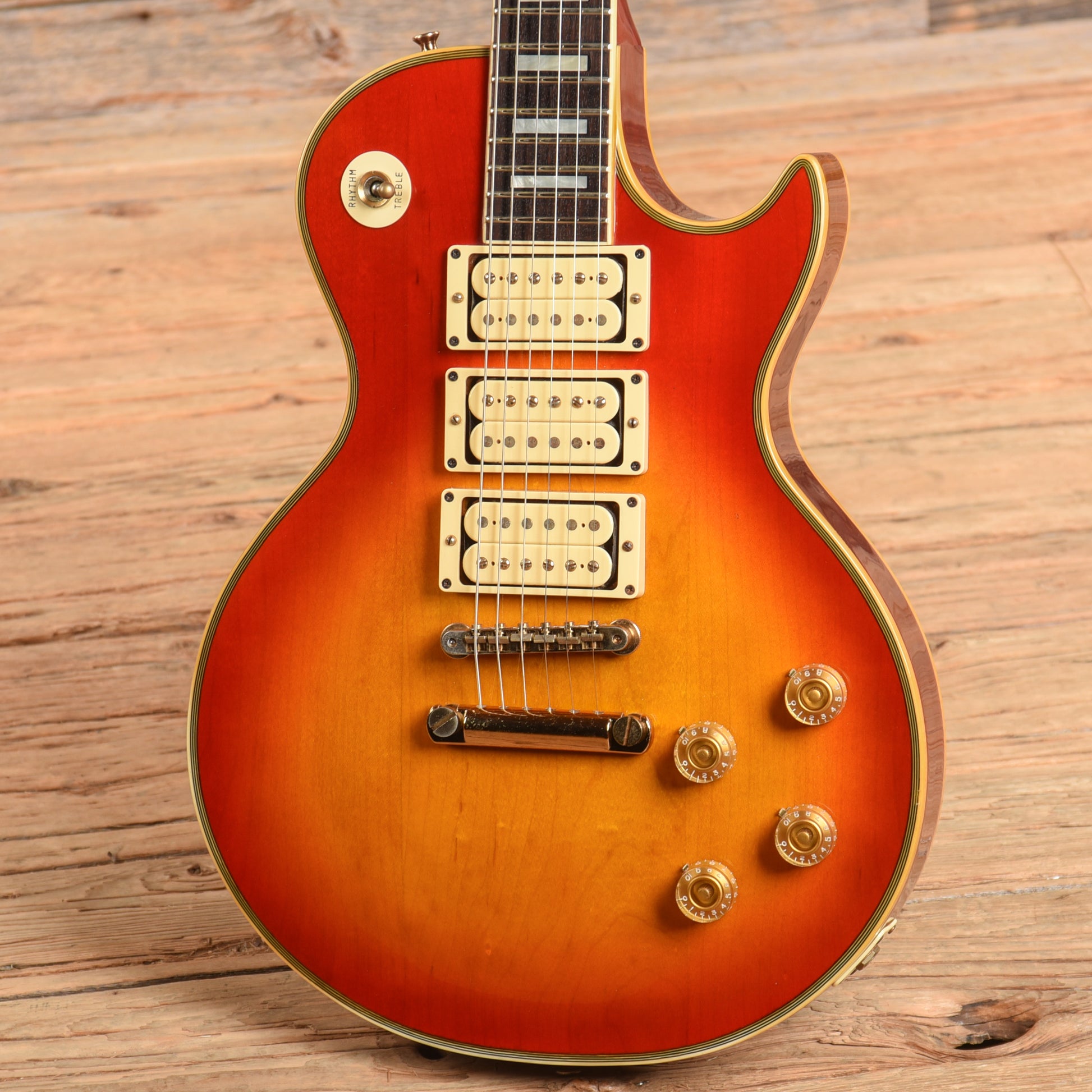 Greco EG-600 Cherry Sunburst 1981 Electric Guitars / Solid Body