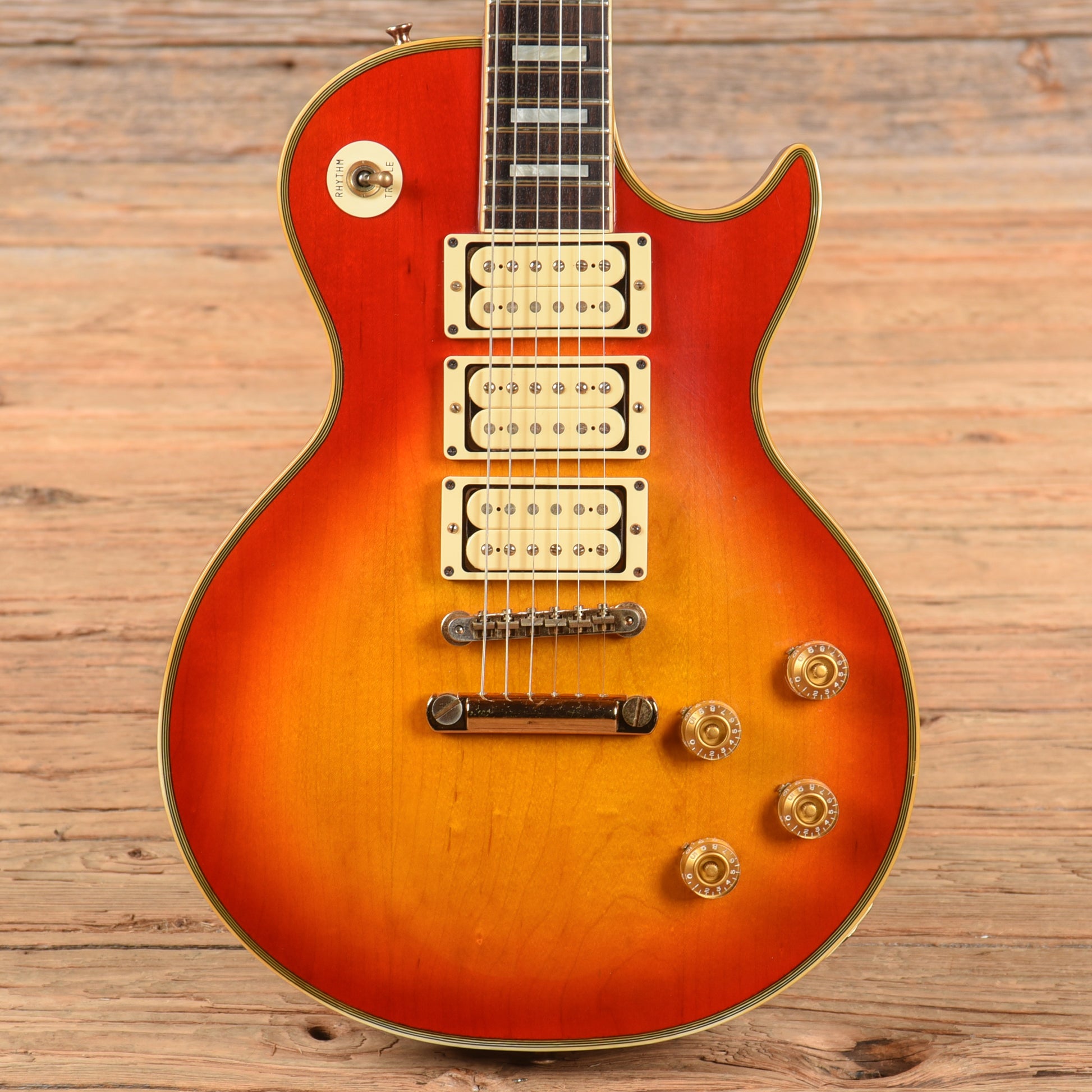 Greco EG-600 Cherry Sunburst 1981 Electric Guitars / Solid Body
