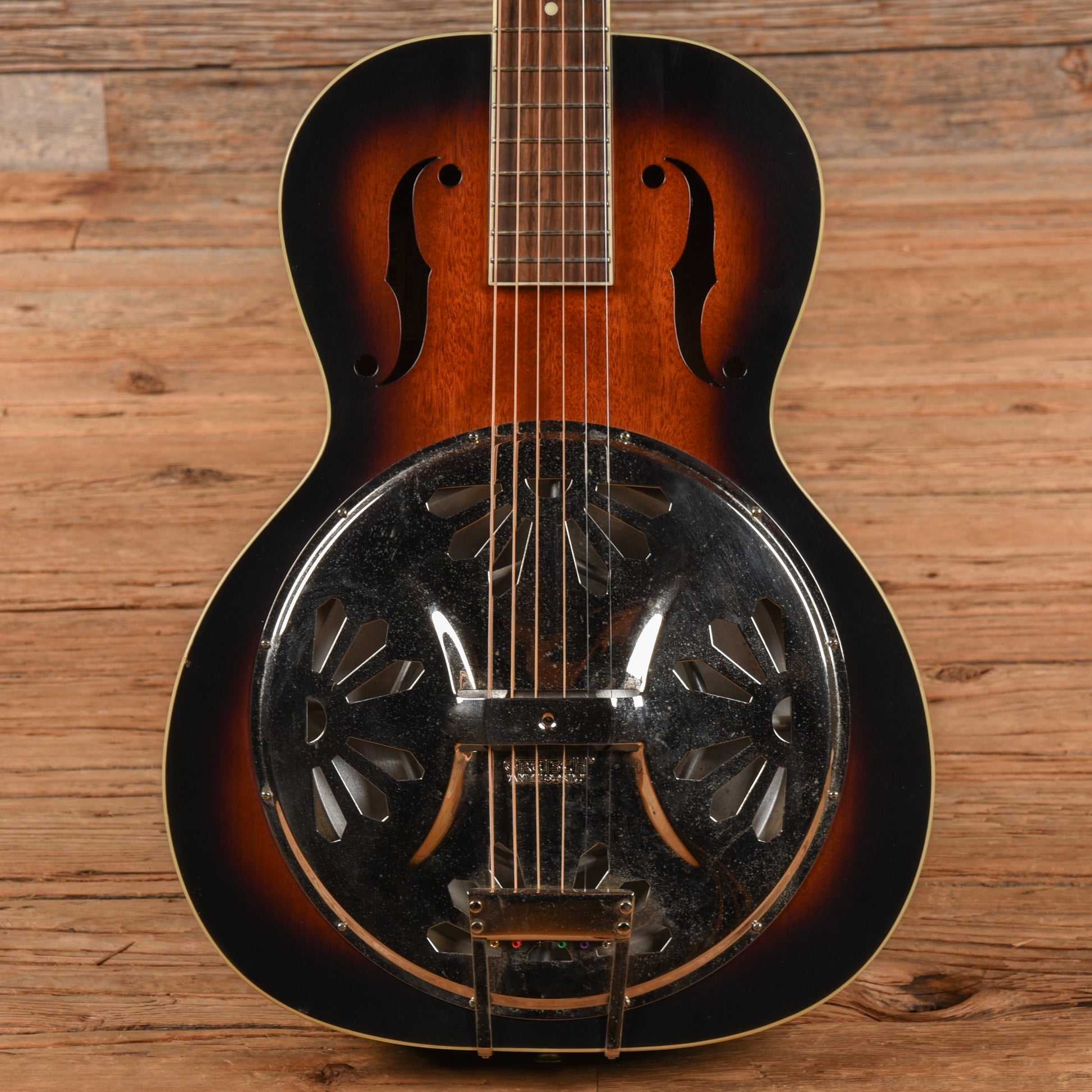 Gretsch G9220 Bobtail Round-Neck Acoustic Electric Sunburst Acoustic Guitars / Resonator