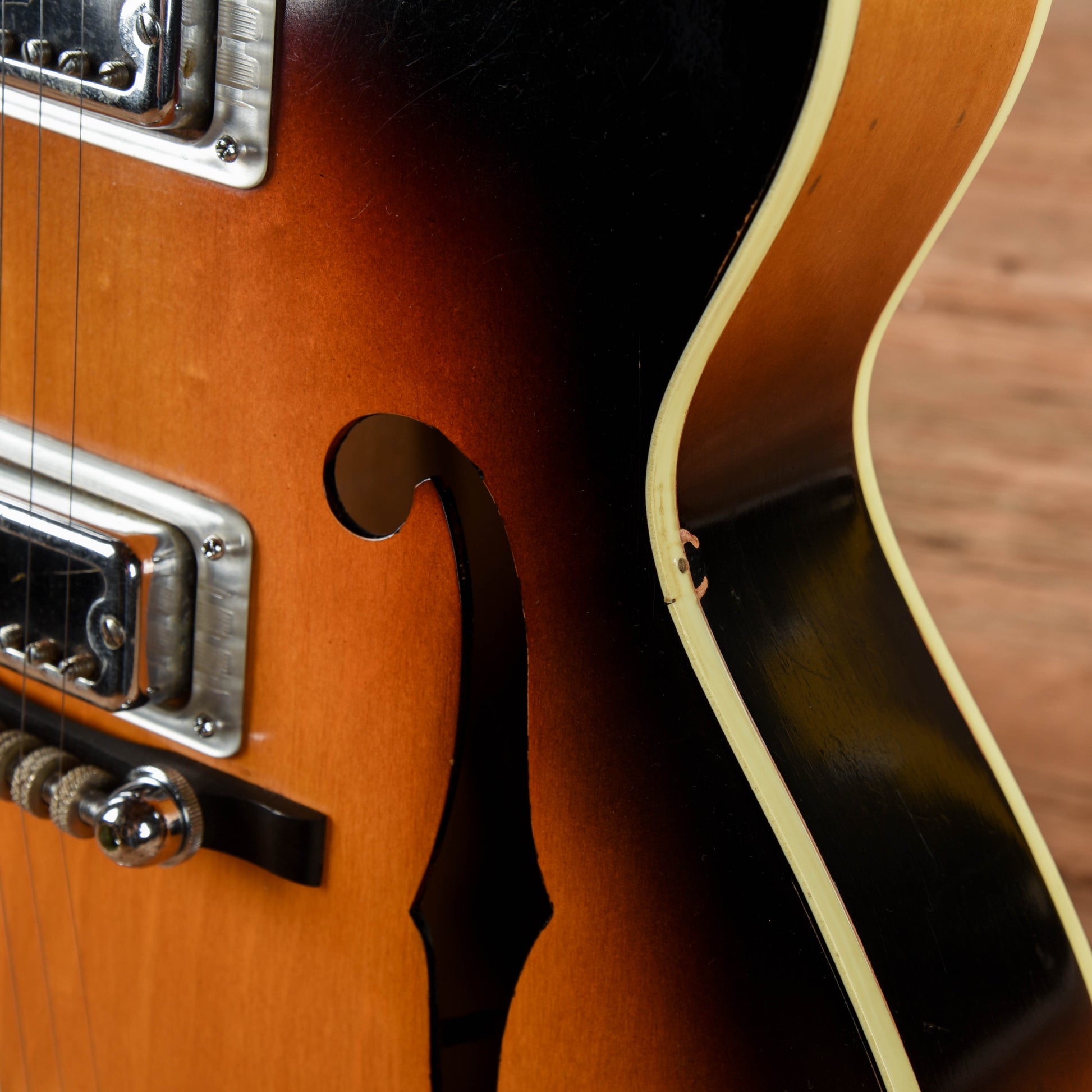 Gretsch 6117 Double Anniversary Sunburst 1960 Electric Guitars
