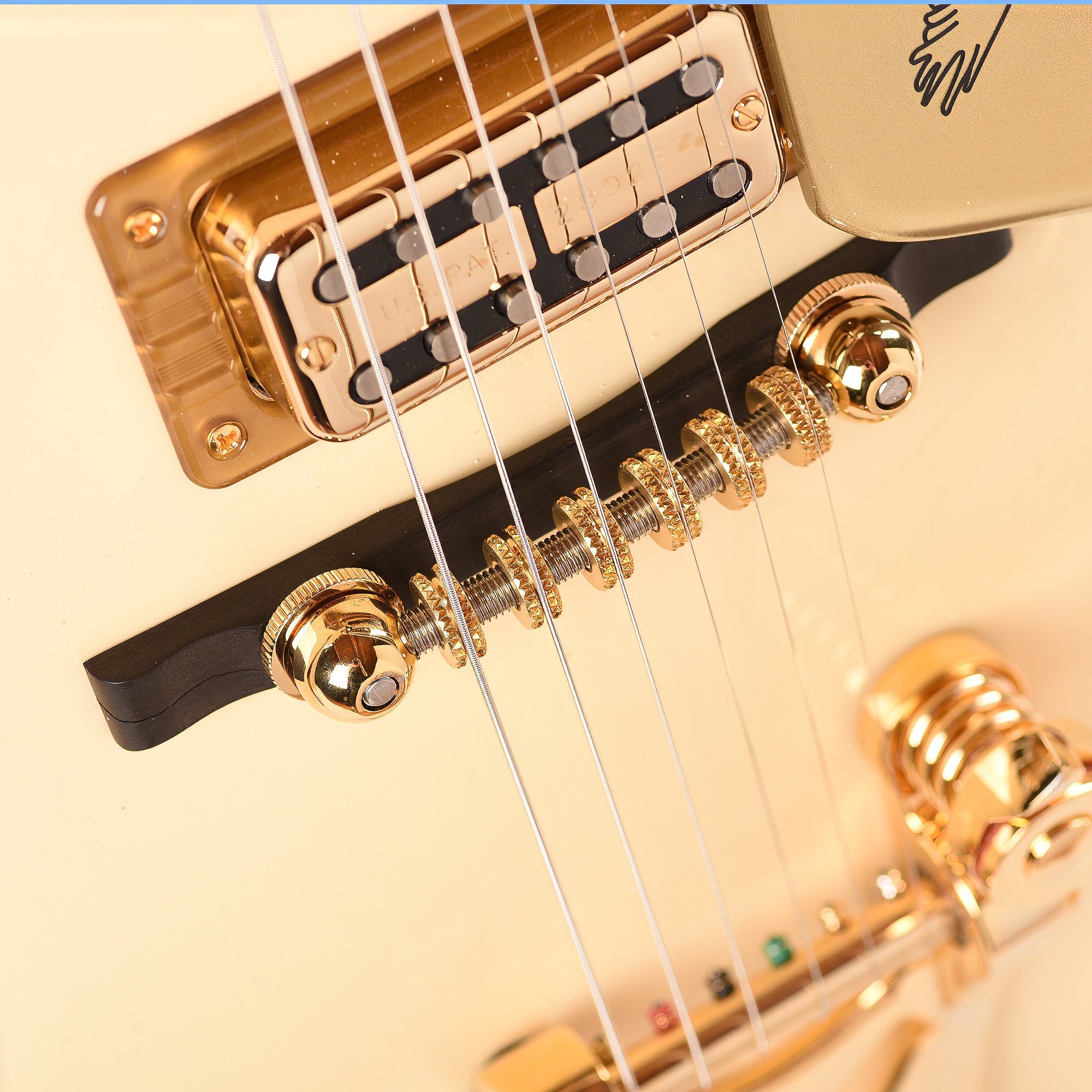 Gretsch Cusotm Shop G6136T-59 Falcon NOS Super Aged White Master Built by Gonzalo Madrigal Electric Guitars