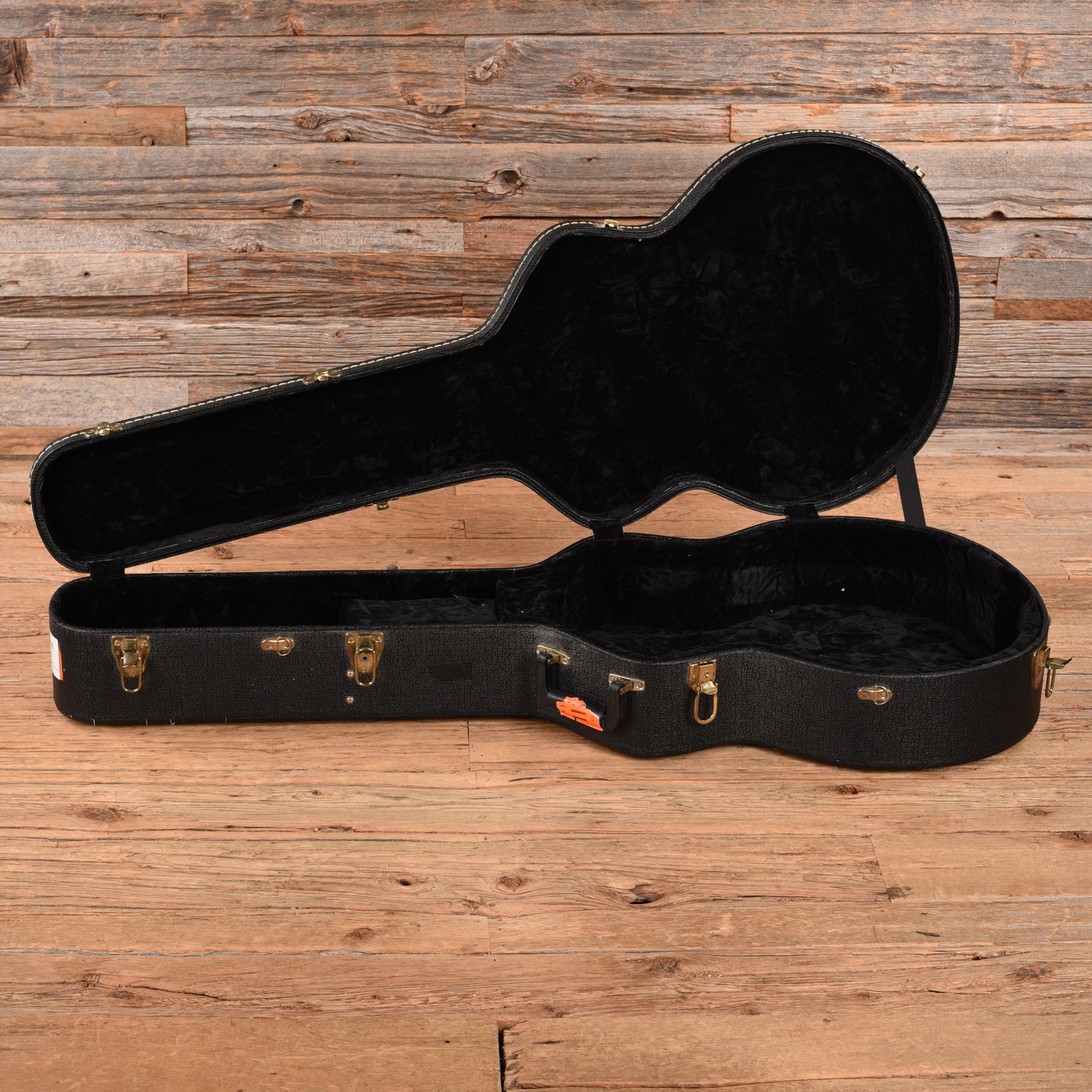 Gretsch G6122-1962 Country Classic II Walnut Electric Guitars