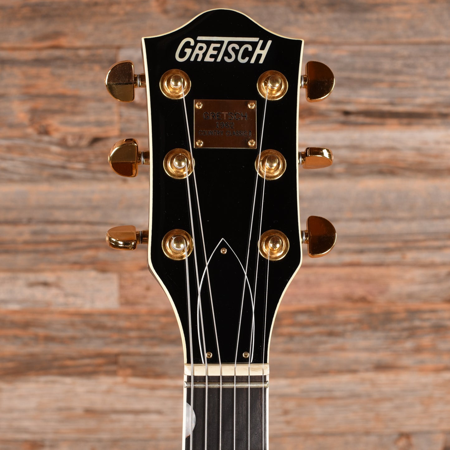 Gretsch G6122-1962 Country Classic II Walnut Electric Guitars