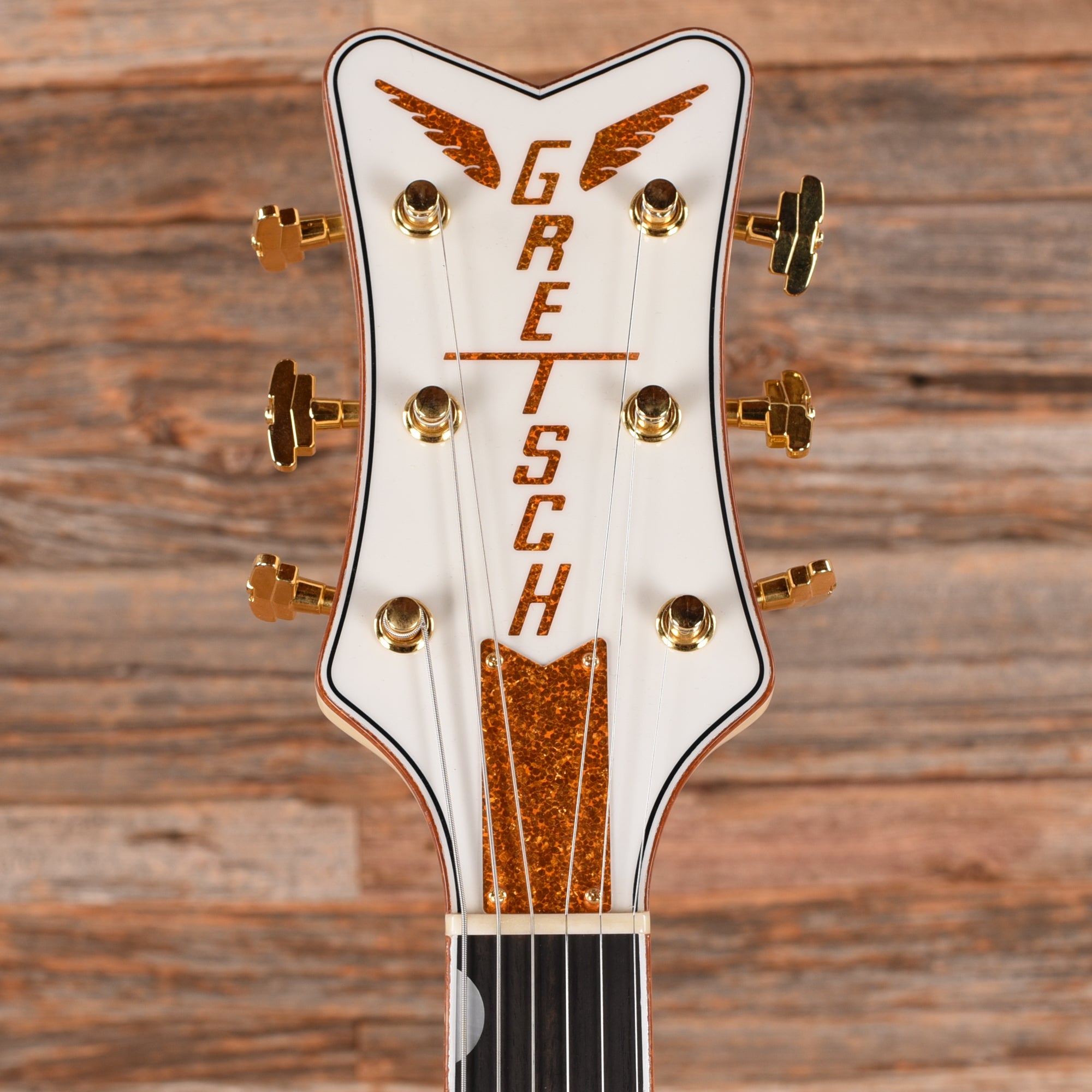 Gretsch G6134-CS Master Built Penguin White 2024 Electric Guitars