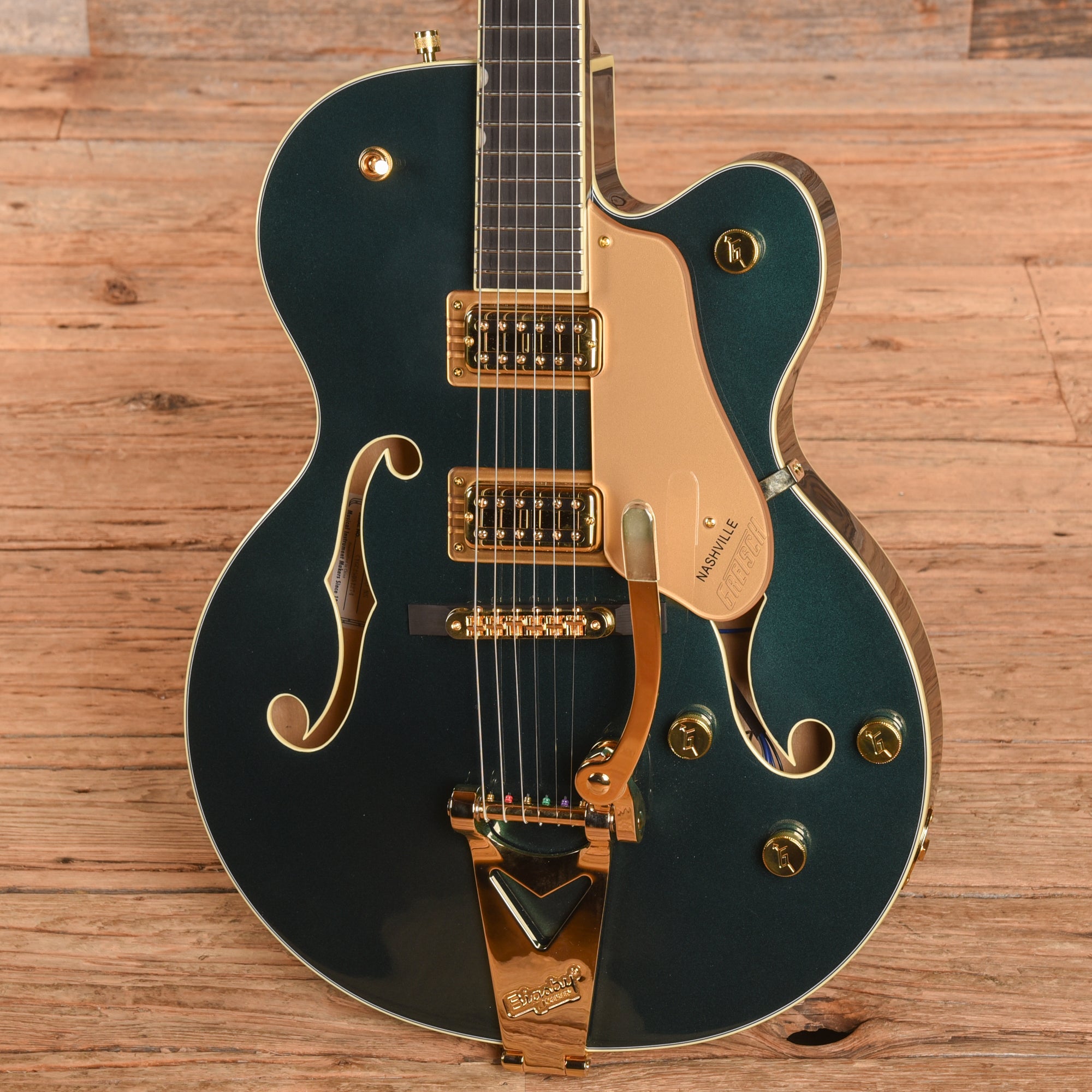 Gretsch Synchromatic Nashville Hollow-Body Single Cutaway Cadillac Green 2025 Electric Guitars