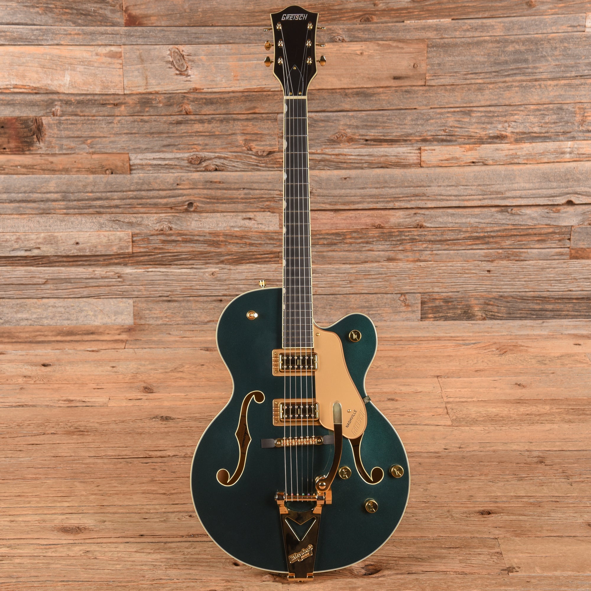 Gretsch Synchromatic Nashville Hollow-Body Single Cutaway Cadillac Green 2025 Electric Guitars