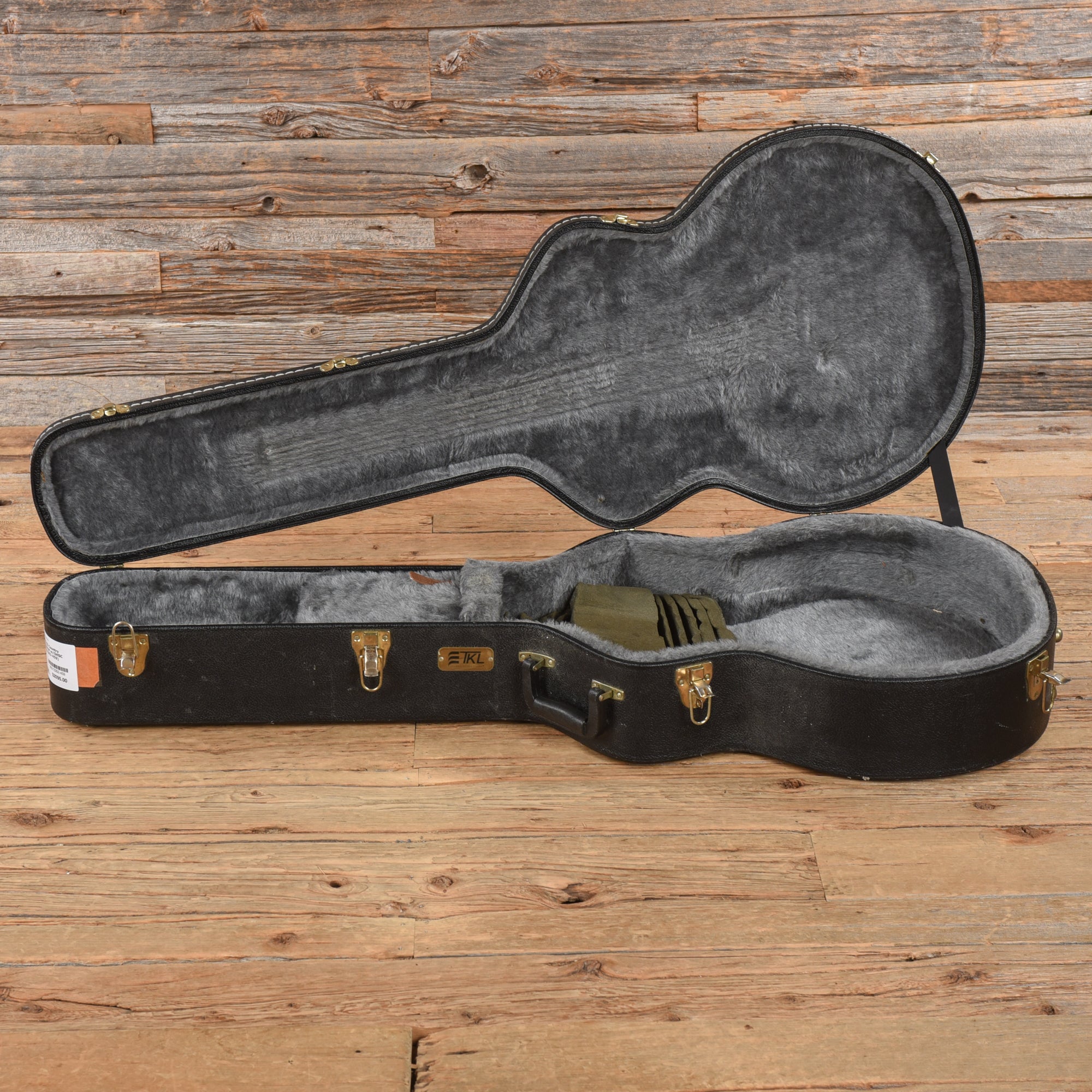 Gretsch 6122-62 Country Classic Walnut 1996 Electric Guitars / Hollow Body