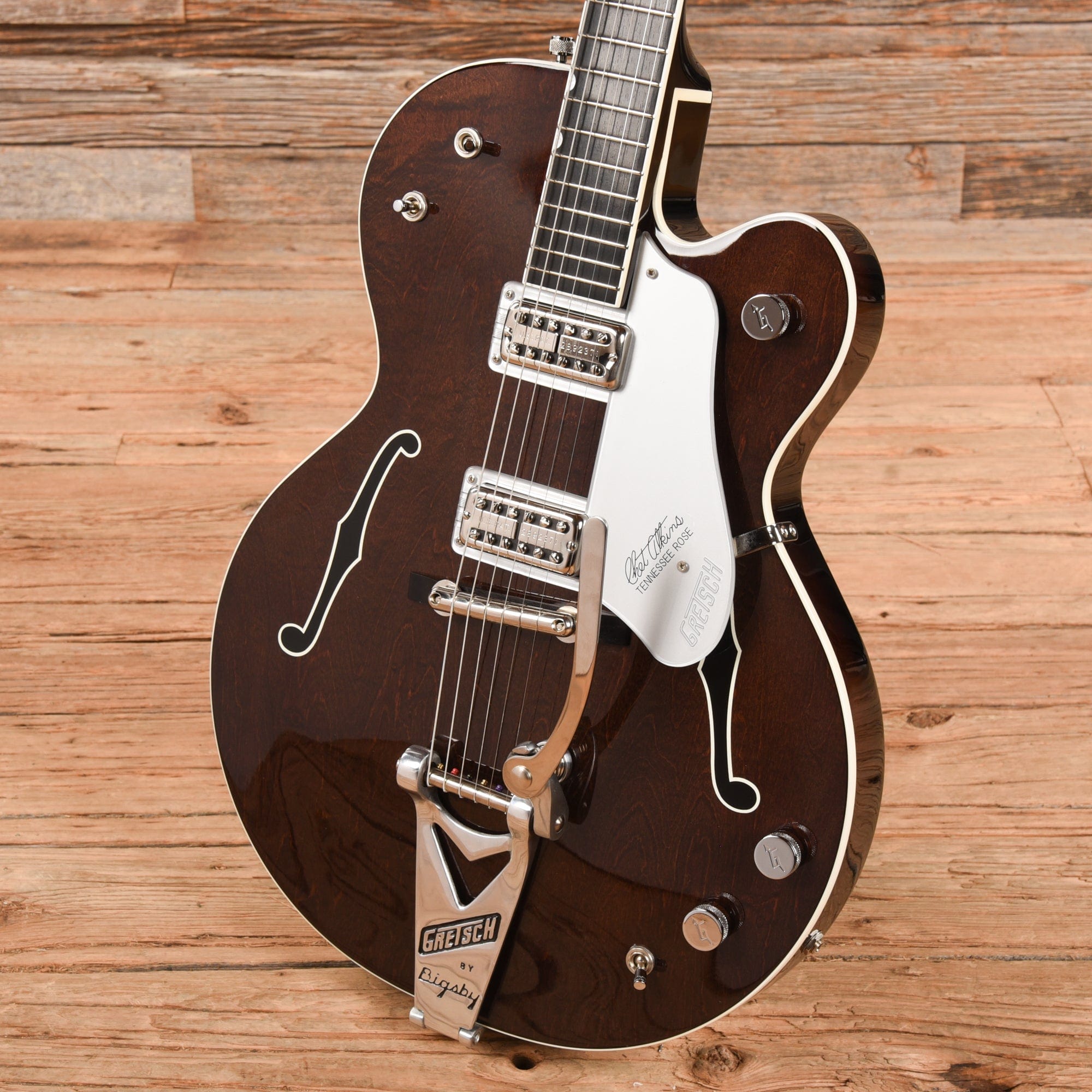 Gretsch G6119 Chet Atkins Tennessee Rose Deep Cherry Stain 2006 Electric Guitars / Hollow Body