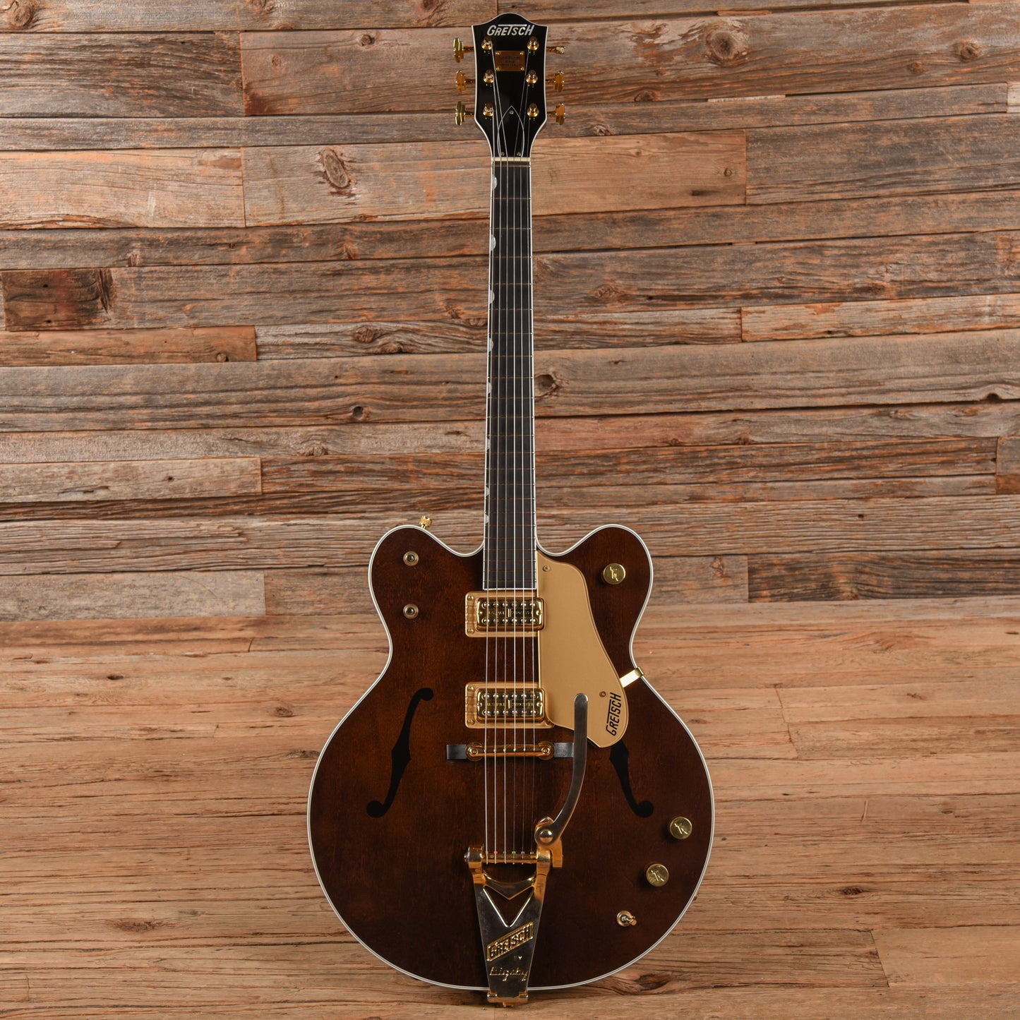 Gretsch G6122-1962 Country Classic Walnut 2005 Electric Guitars / Hollow Body