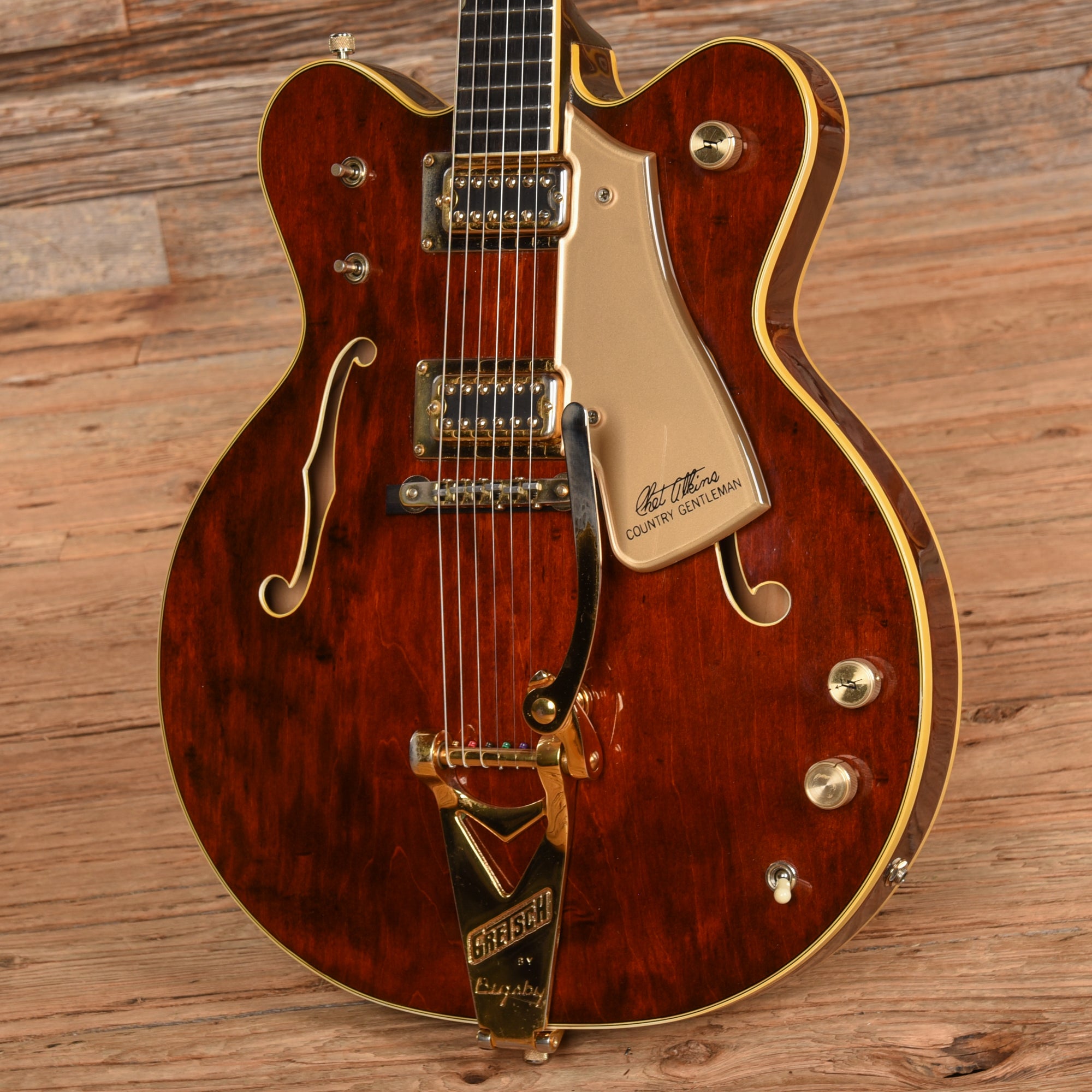 Gretsch 7670 Country Genteman Walnut 1973 Electric Guitars / Semi-Hollow