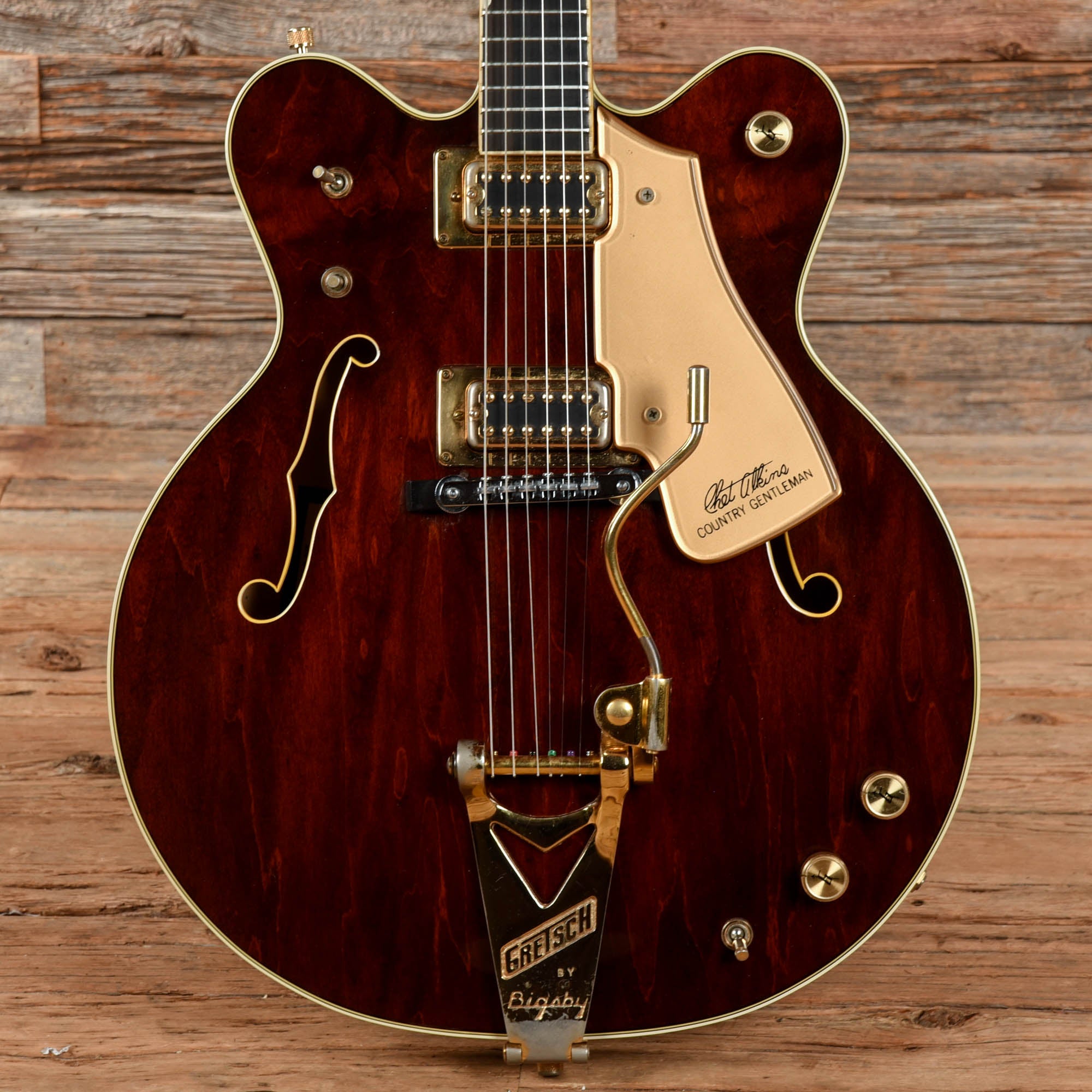 Gretsch 7670 Country Gentleman Walnut 1975 Electric Guitars / Semi-Hollow
