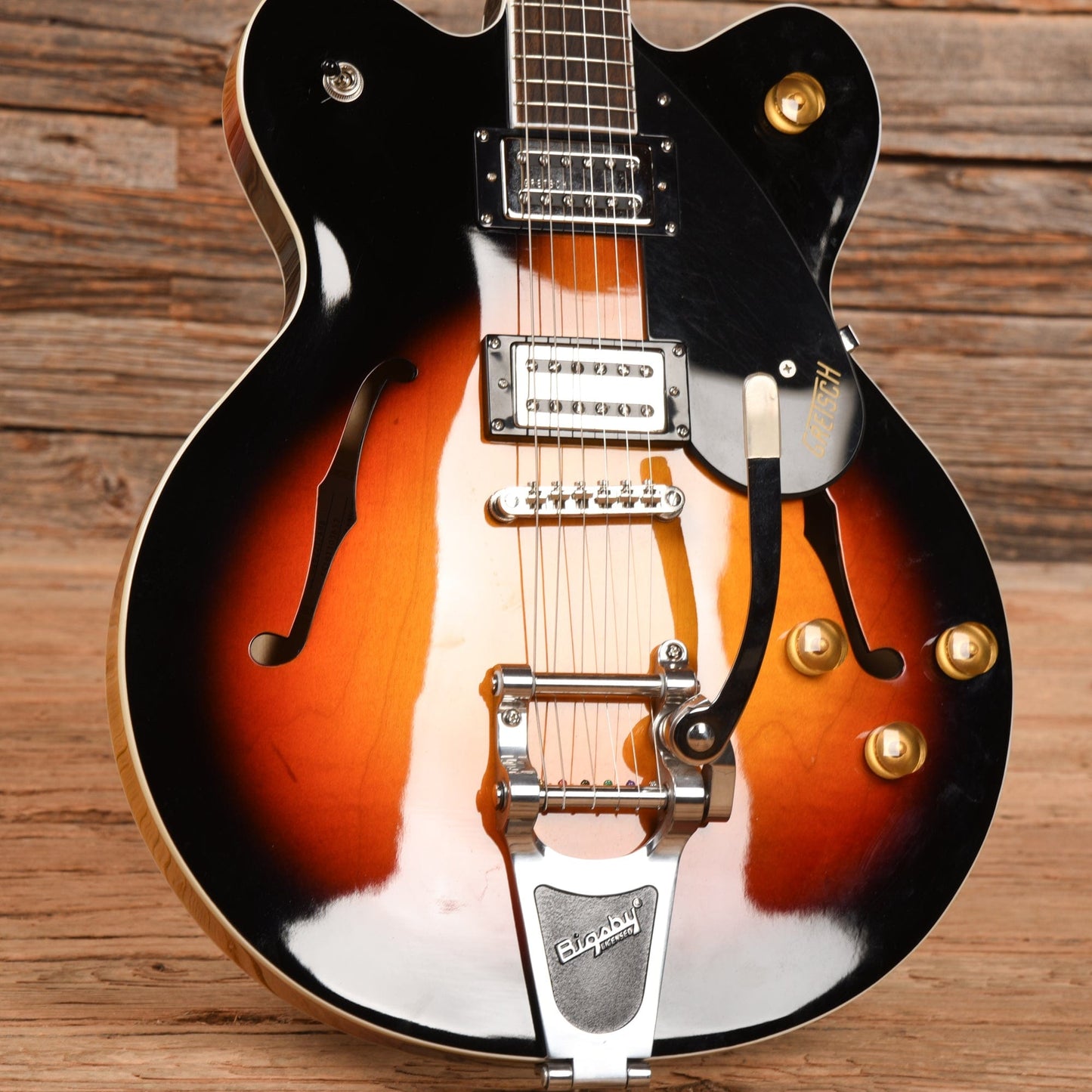 Gretsch G2622T Streamliner Center Block with Bigsby Sunburst 2016 Electric Guitars / Semi-Hollow