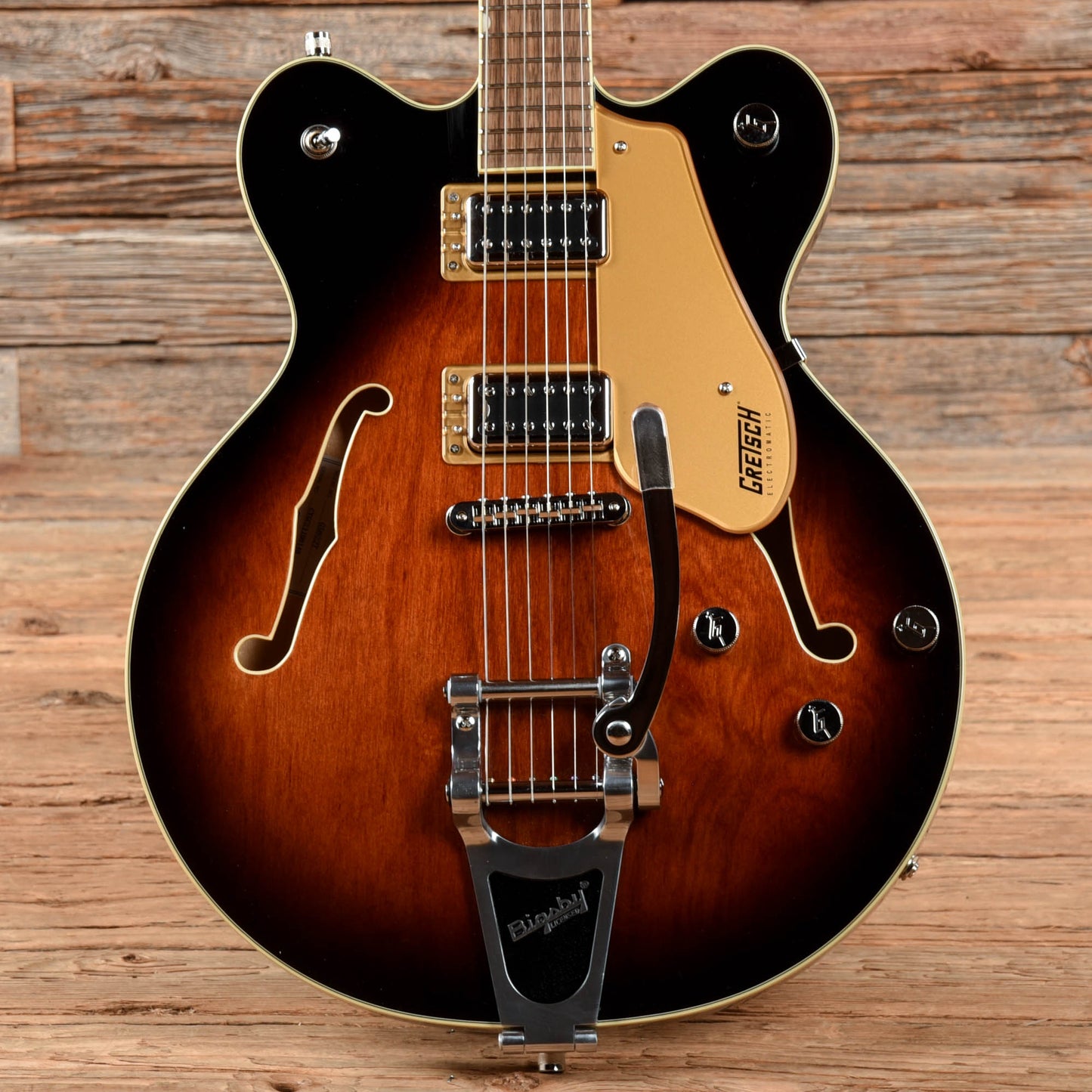 Gretsch G5622T Electromatic Center Block Double Cutaway with Bigsby Sunburst 2021 Electric Guitars / Semi-Hollow