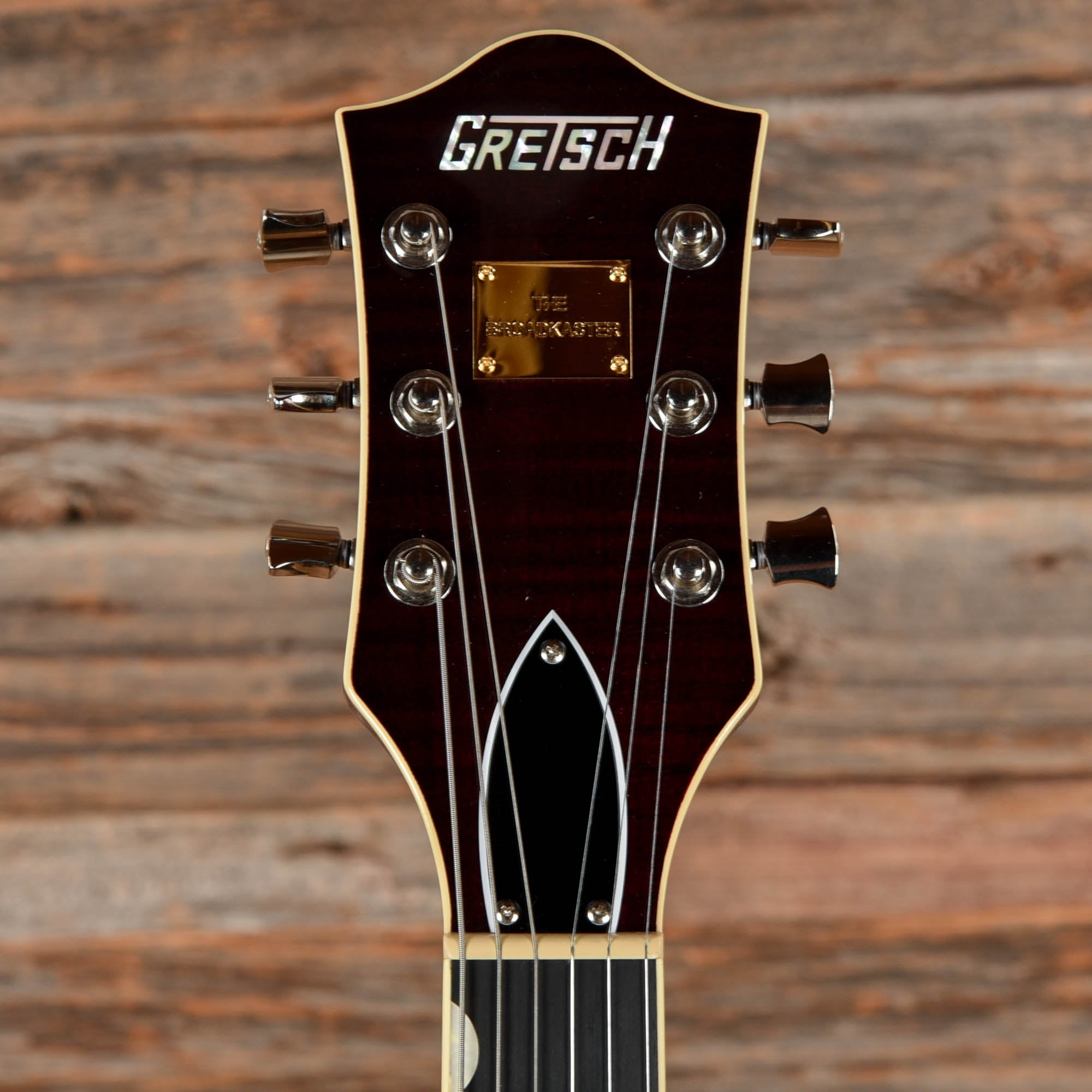 Gretsch G6659TFM Players Edition Broadkaster Jr Walnut Electric Guitars / Semi-Hollow