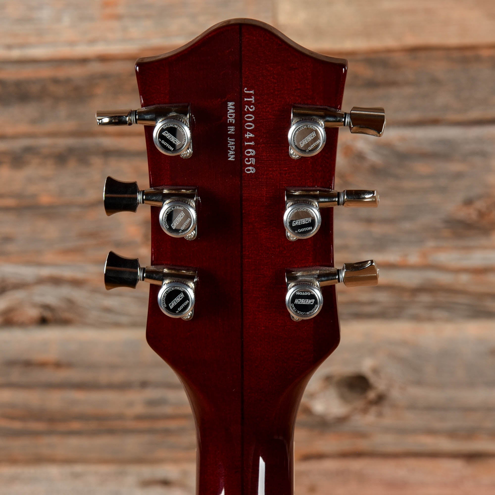 Gretsch G6659TFM Players Edition Broadkaster Jr Walnut Electric Guitars / Semi-Hollow
