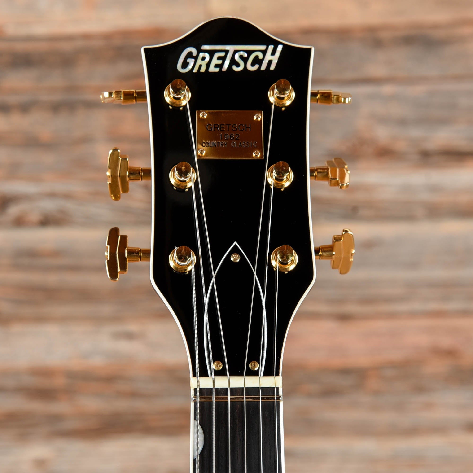 Gretsch G6122-1962 Country Classic Walnut 2005 Electric Guitars / Solid Body