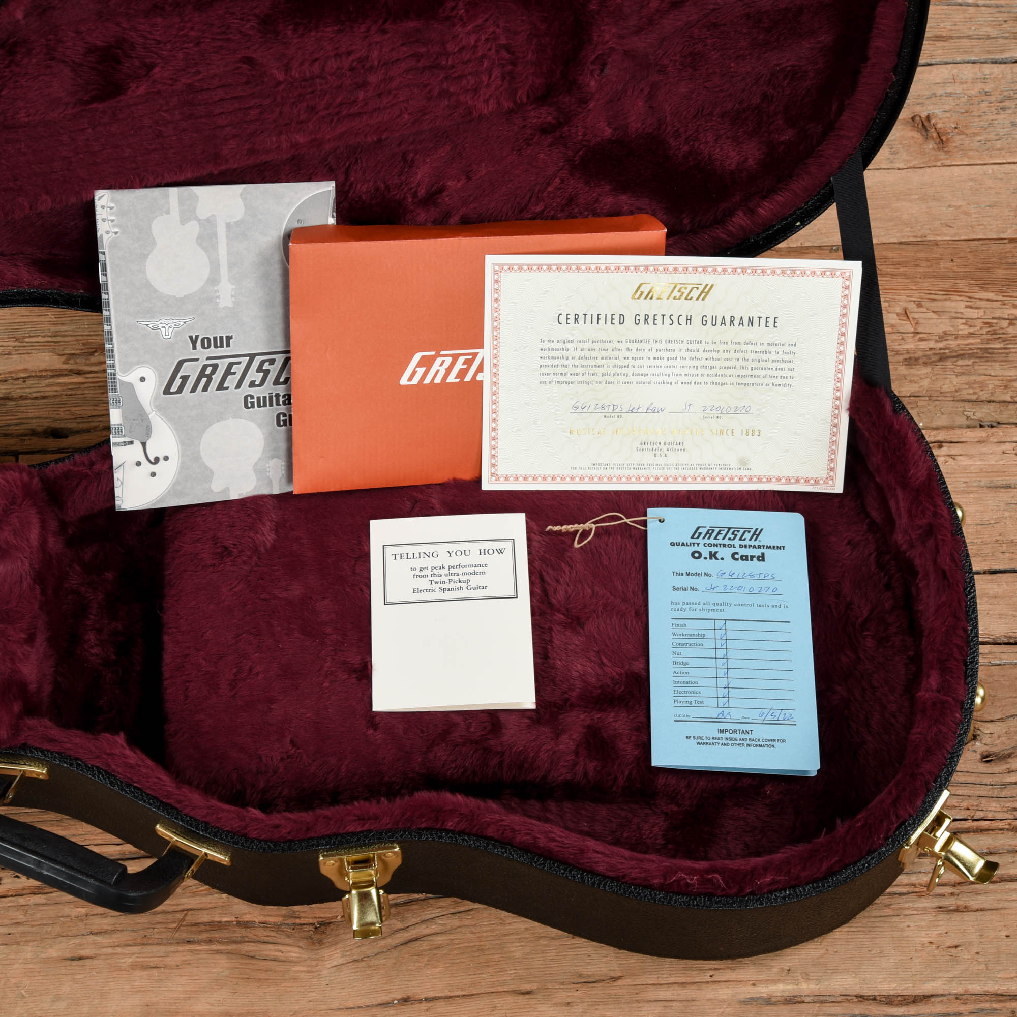 Gretsch G6129T Players Edition Jet FT with Bigsby Silver Sparkle Electric Guitars / Solid Body