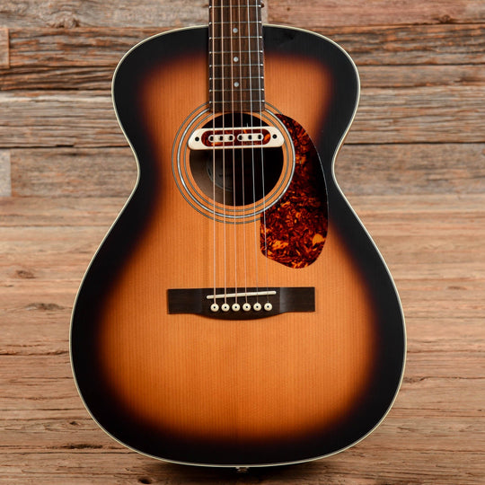 Guild Westerly M-240E Troubadour Vintage Sunburst Satin Acoustic Guitars / Concert