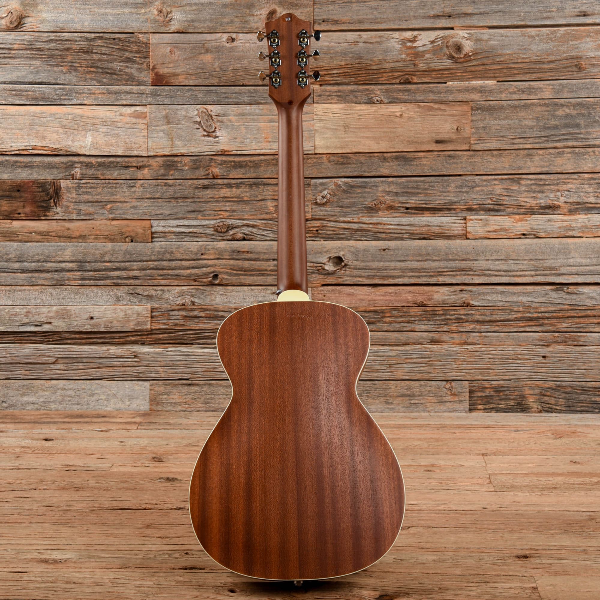 Guild Westerly M-240E Troubadour Vintage Sunburst Satin Acoustic Guitars / Concert