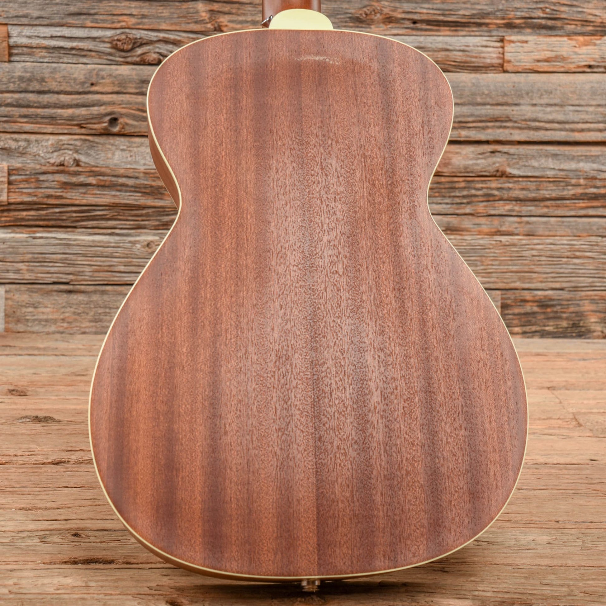 Guild Westerly M-240E Troubadour Vintage Sunburst Satin Acoustic Guitars / Concert