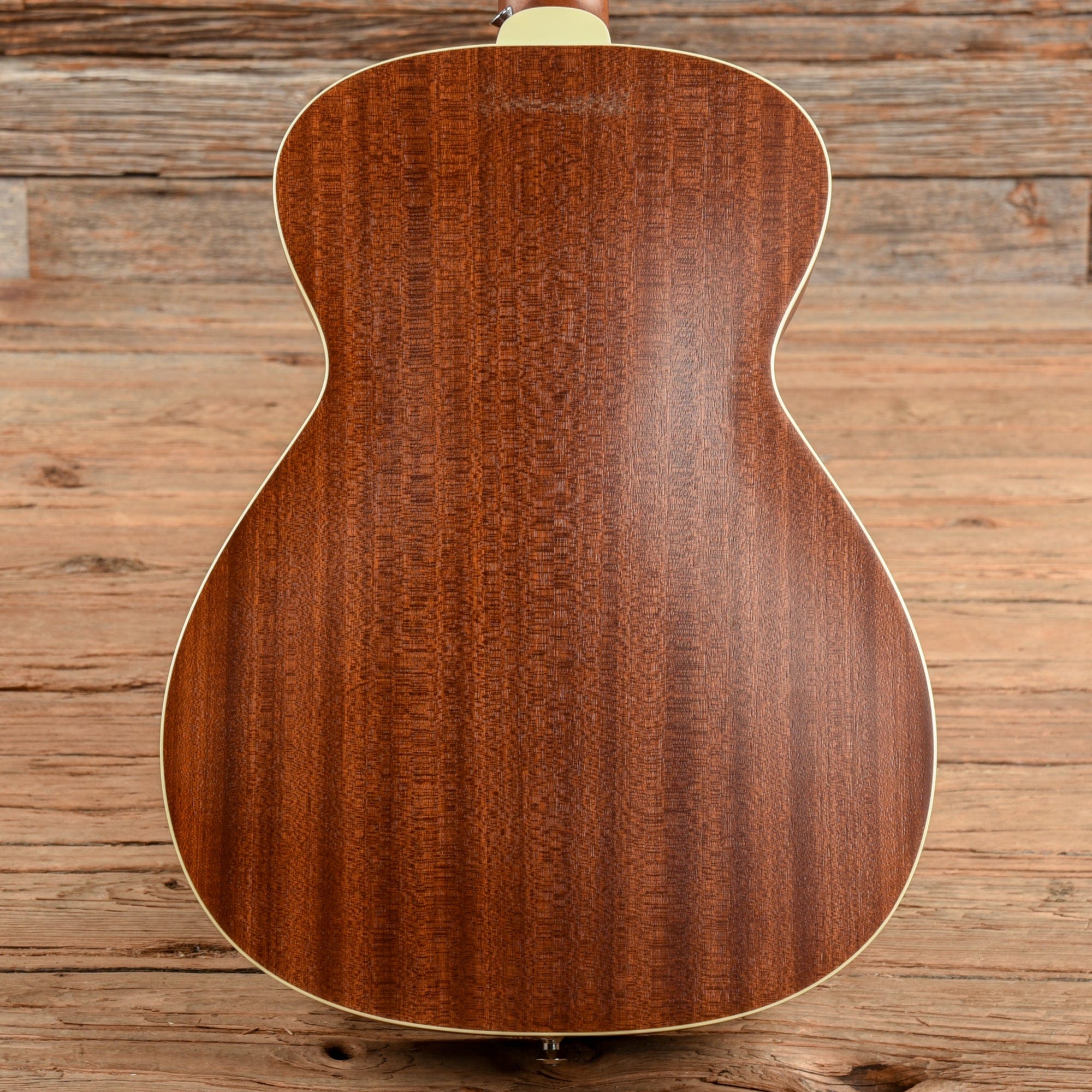 Guild Westerly M-240E Troubadour Vintage Sunburst Satin Acoustic Guitars / Concert