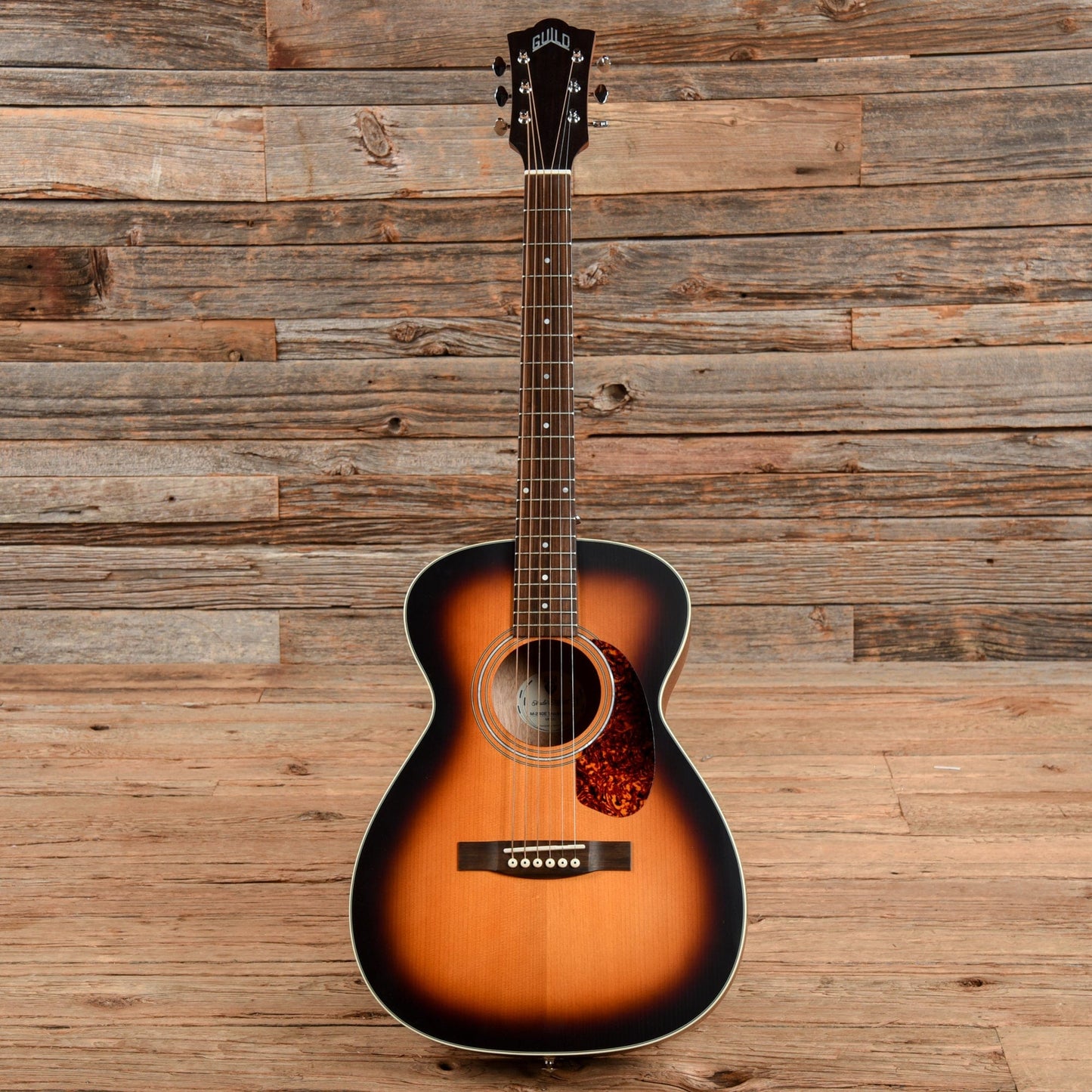 Guild Westerly M-240E Troubadour Vintage Sunburst Satin Acoustic Guitars / Concert