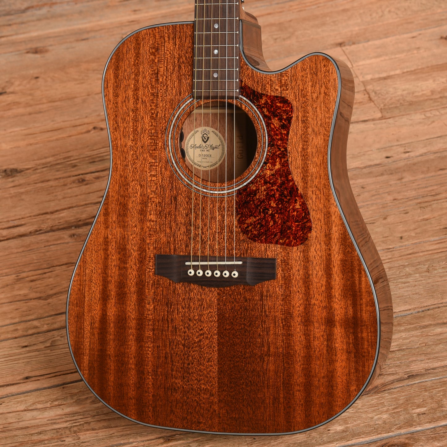 Guild D-120CE Brown Acoustic Guitars / Dreadnought