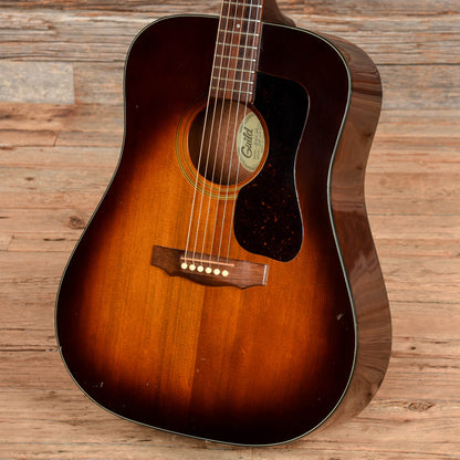 Guild D-25 Sunburst 1983 Acoustic Guitars / Dreadnought