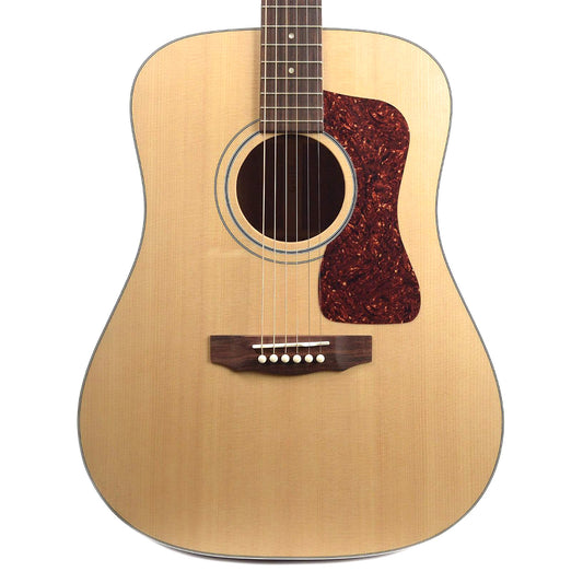 Guild USA D-40 Dreadnought Sitka Spruce/Mahogany Natural Acoustic Guitars / Dreadnought