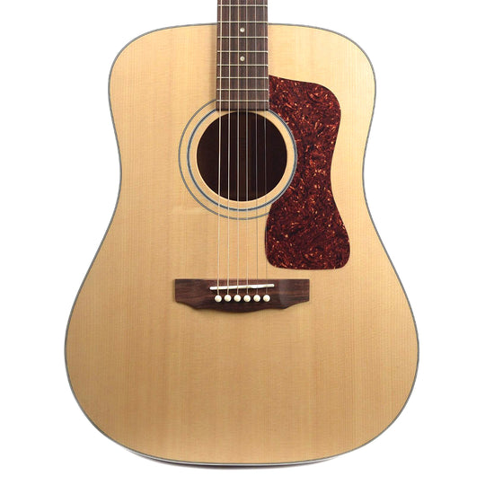 Guild USA D-40 Dreadnought Sitka Spruce/Mahogany Natural Acoustic Guitars / Dreadnought
