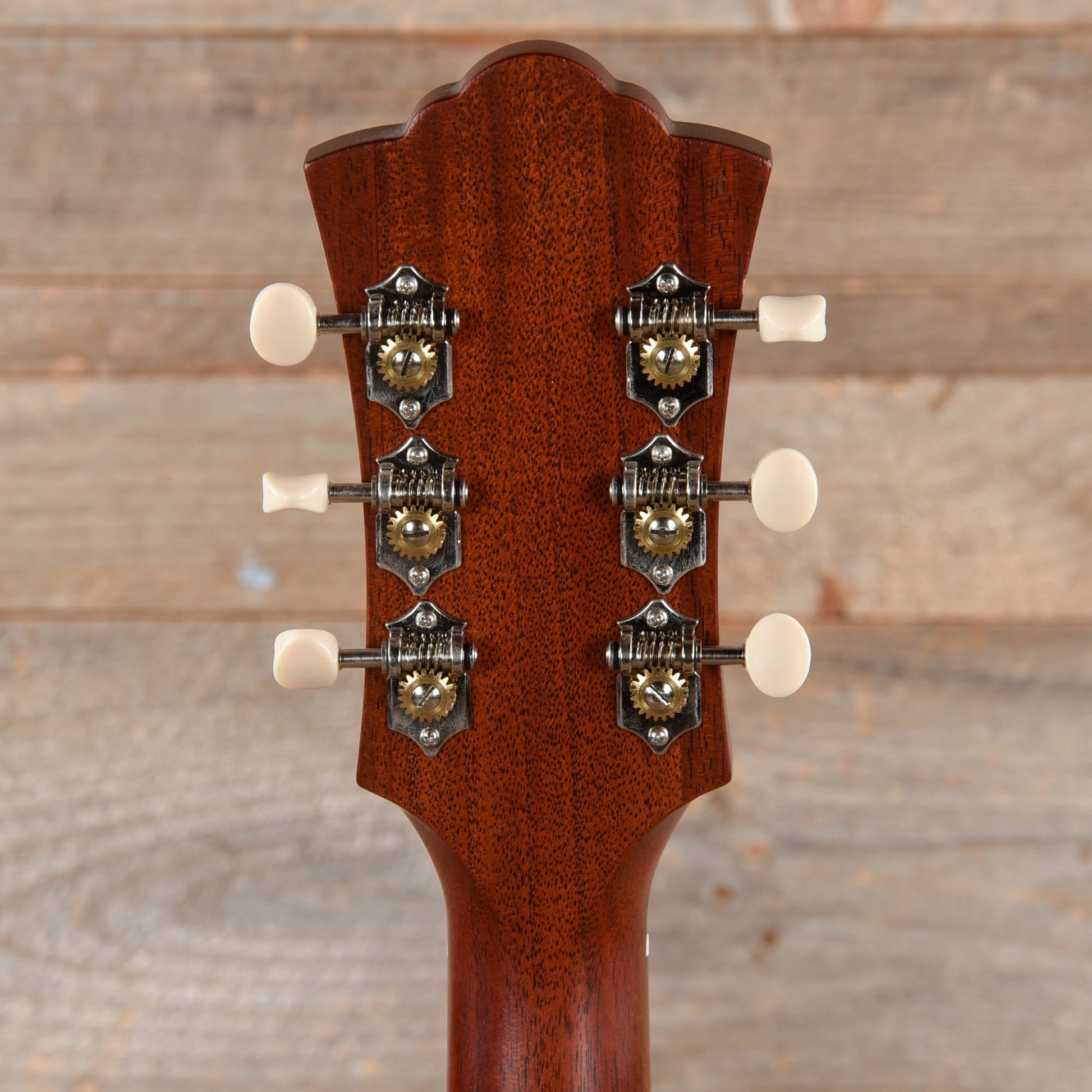Guild USA D-40 Dreadnought Sitka Spruce/Mahogany Natural w/LR Baggs Pickup Acoustic Guitars / Dreadnought