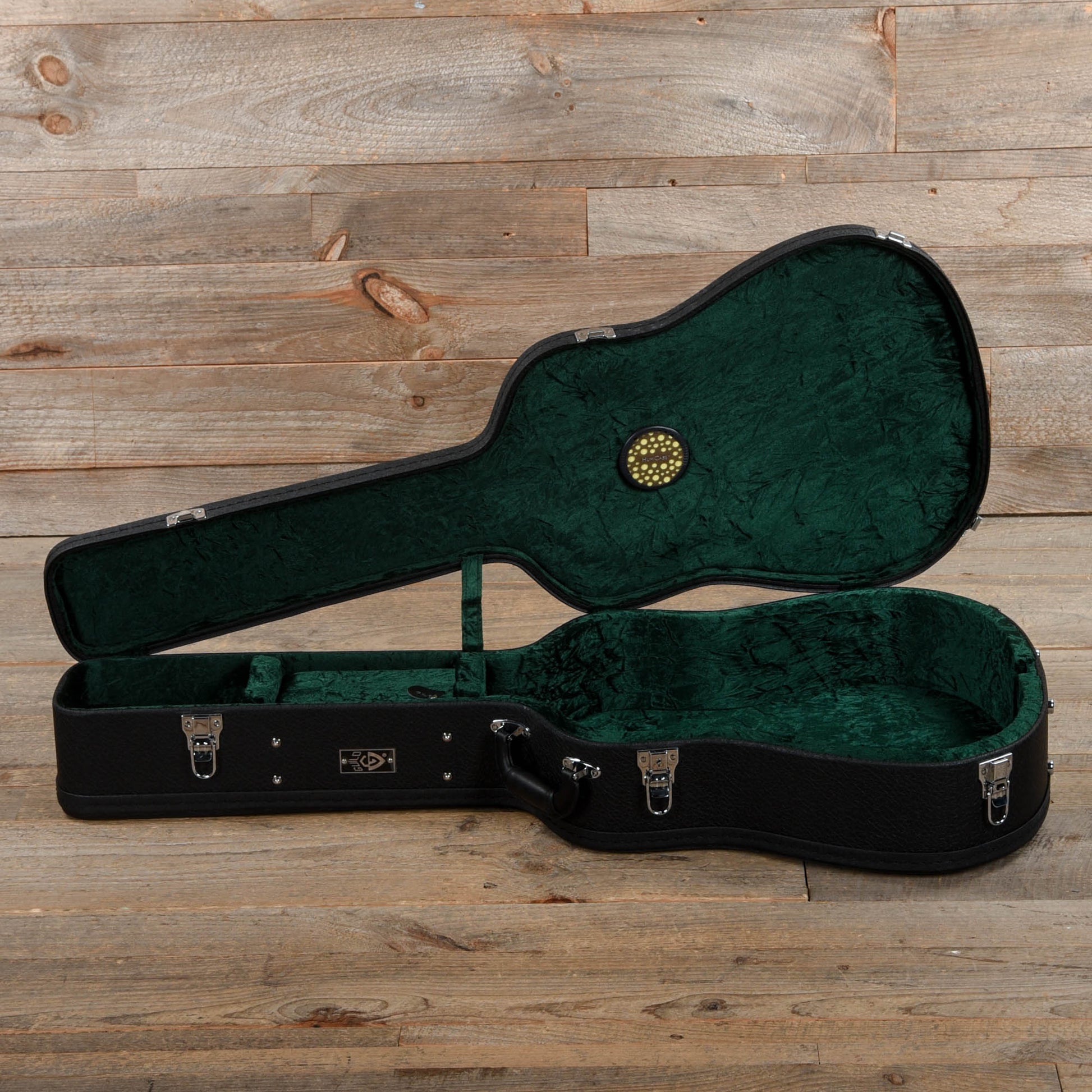 Guild USA D-40 Dreadnought Sitka Spruce/Mahogany Natural w/LR Baggs Pickup Acoustic Guitars / Dreadnought