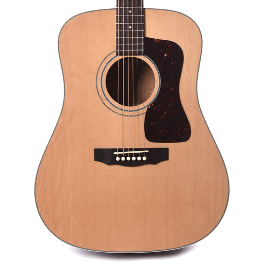 Guild USA D-40 Standard Dreadnought Natural Acoustic Guitars / Dreadnought