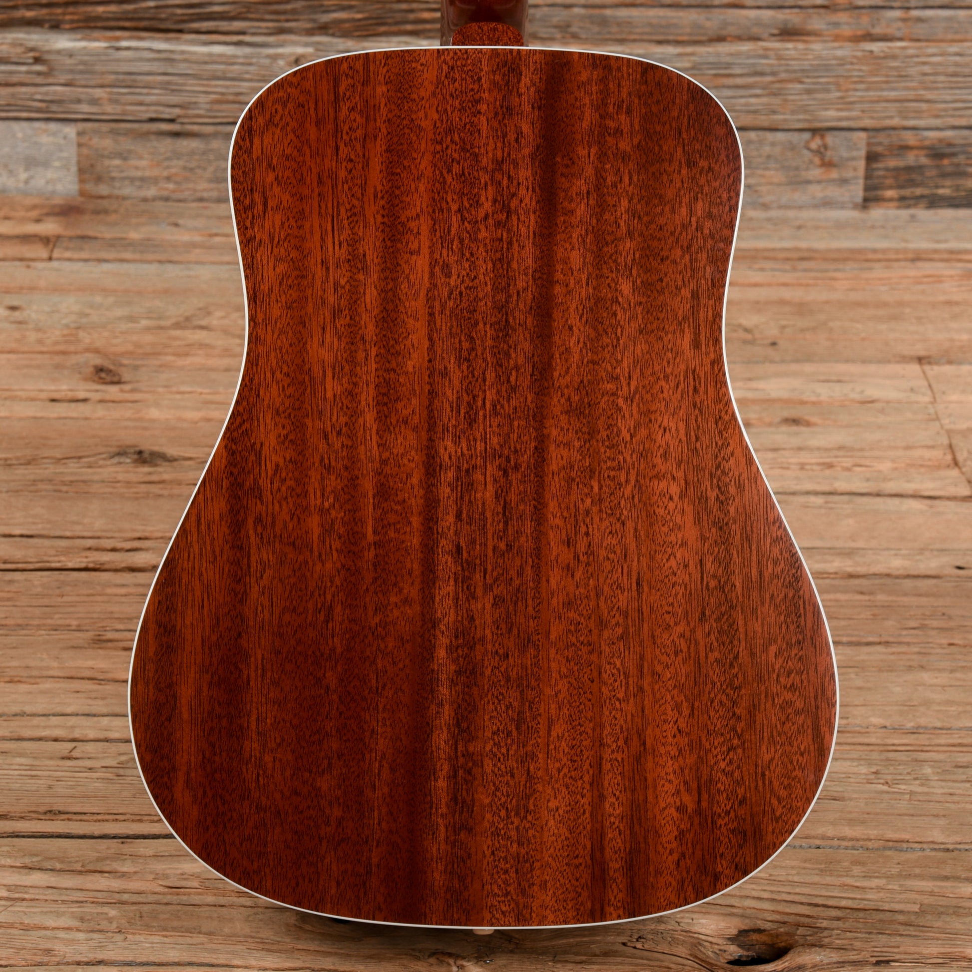 Guild USA D-40 Standard Natural Acoustic Guitars / Dreadnought
